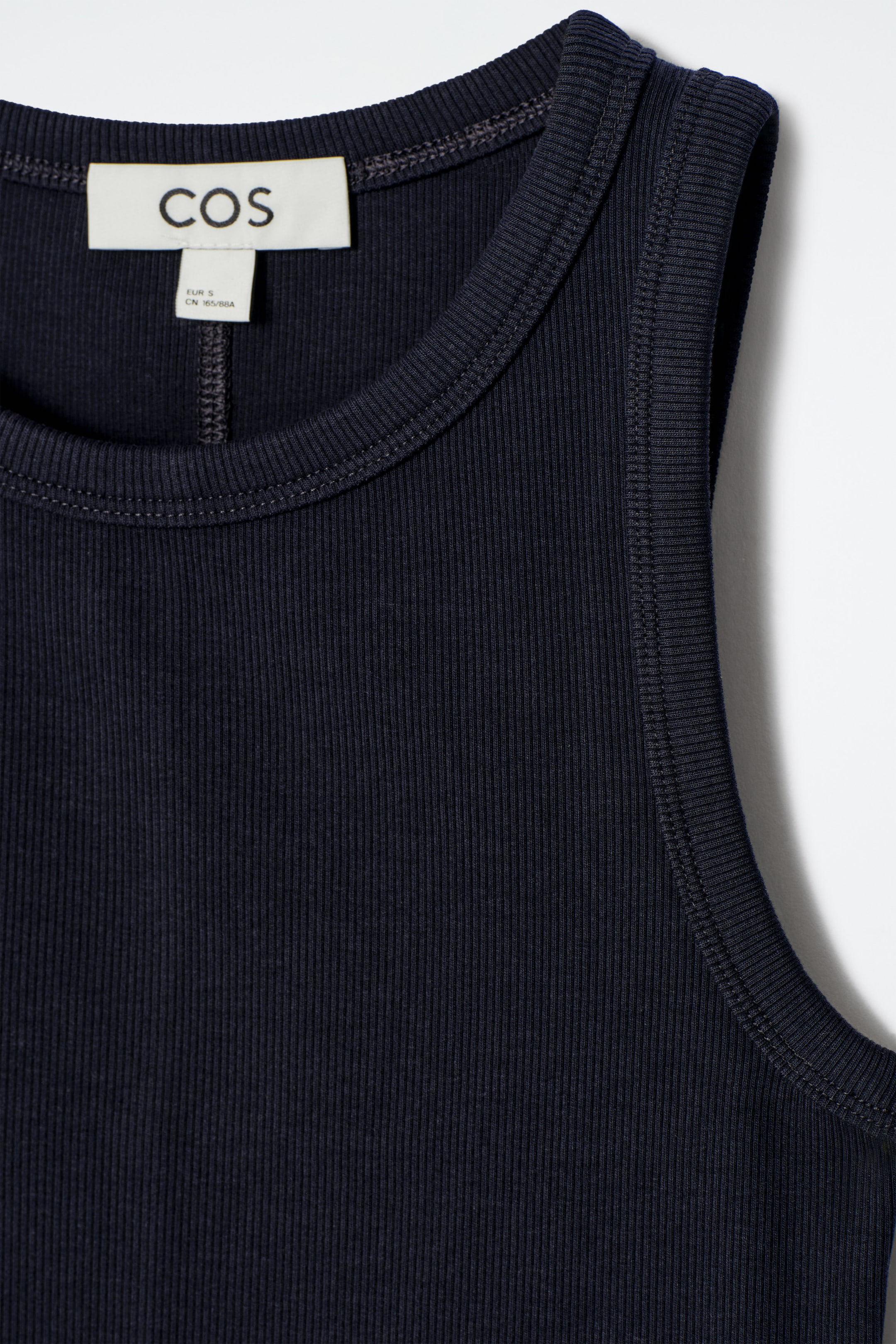 StillMedia/DescriptiveDetail