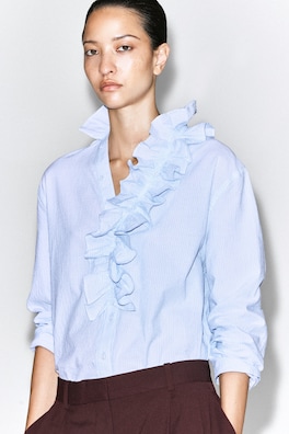 RUFFLE-COLLAR SEERSUCKER BLOUSE — BLUE / STRIPED 5