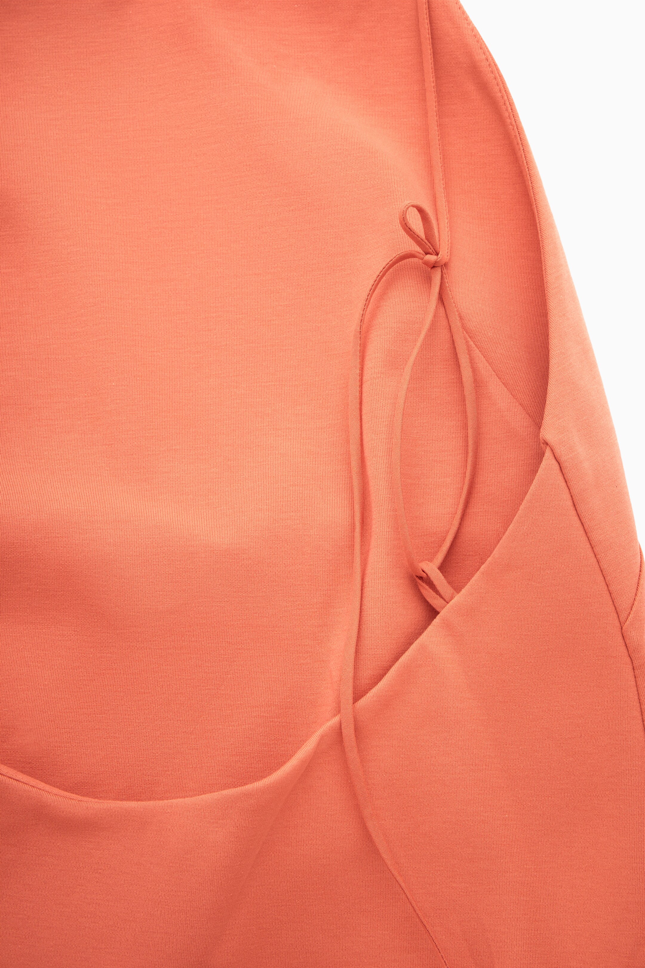 StillMedia/DescriptiveDetail