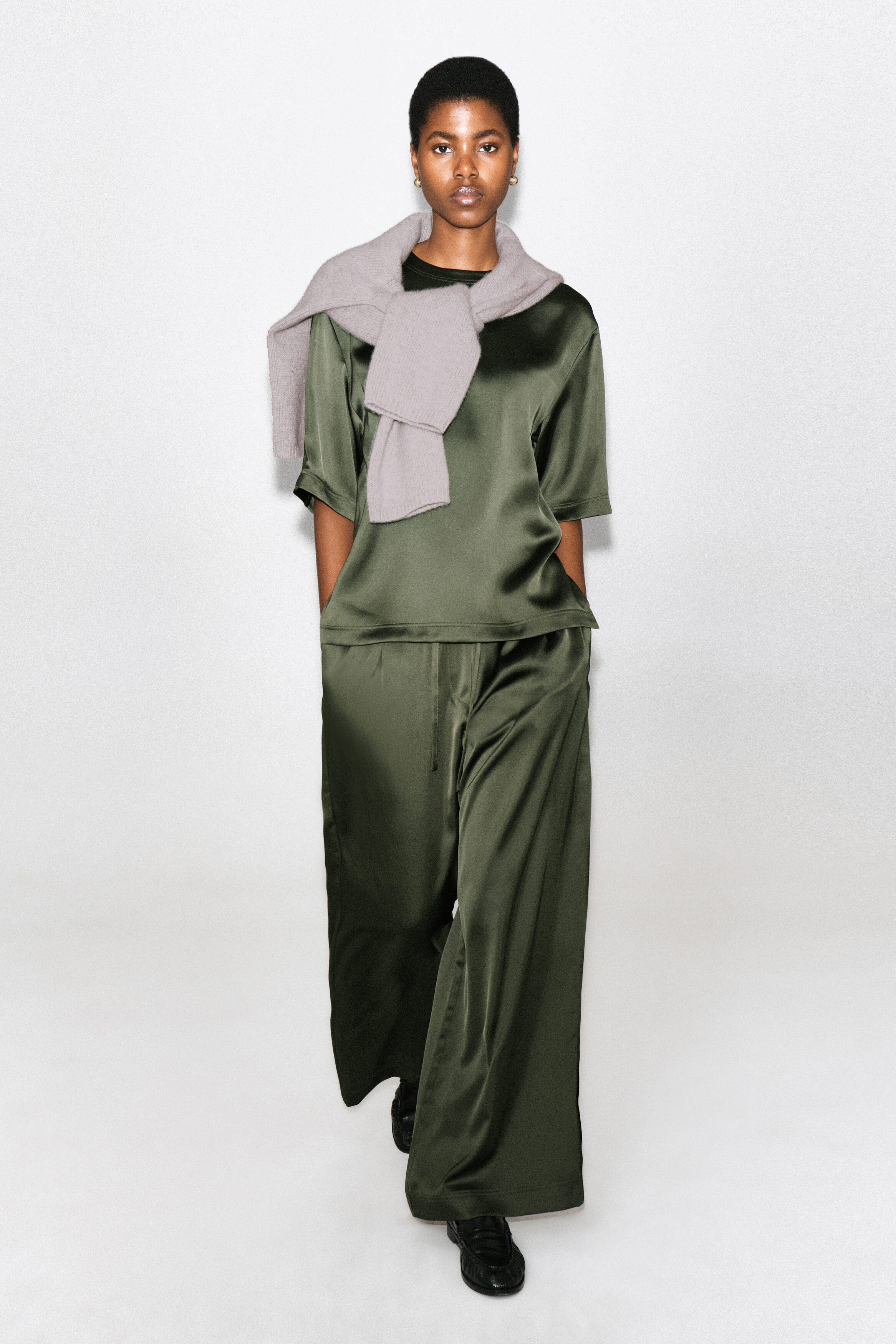SATIN T-SHIRT