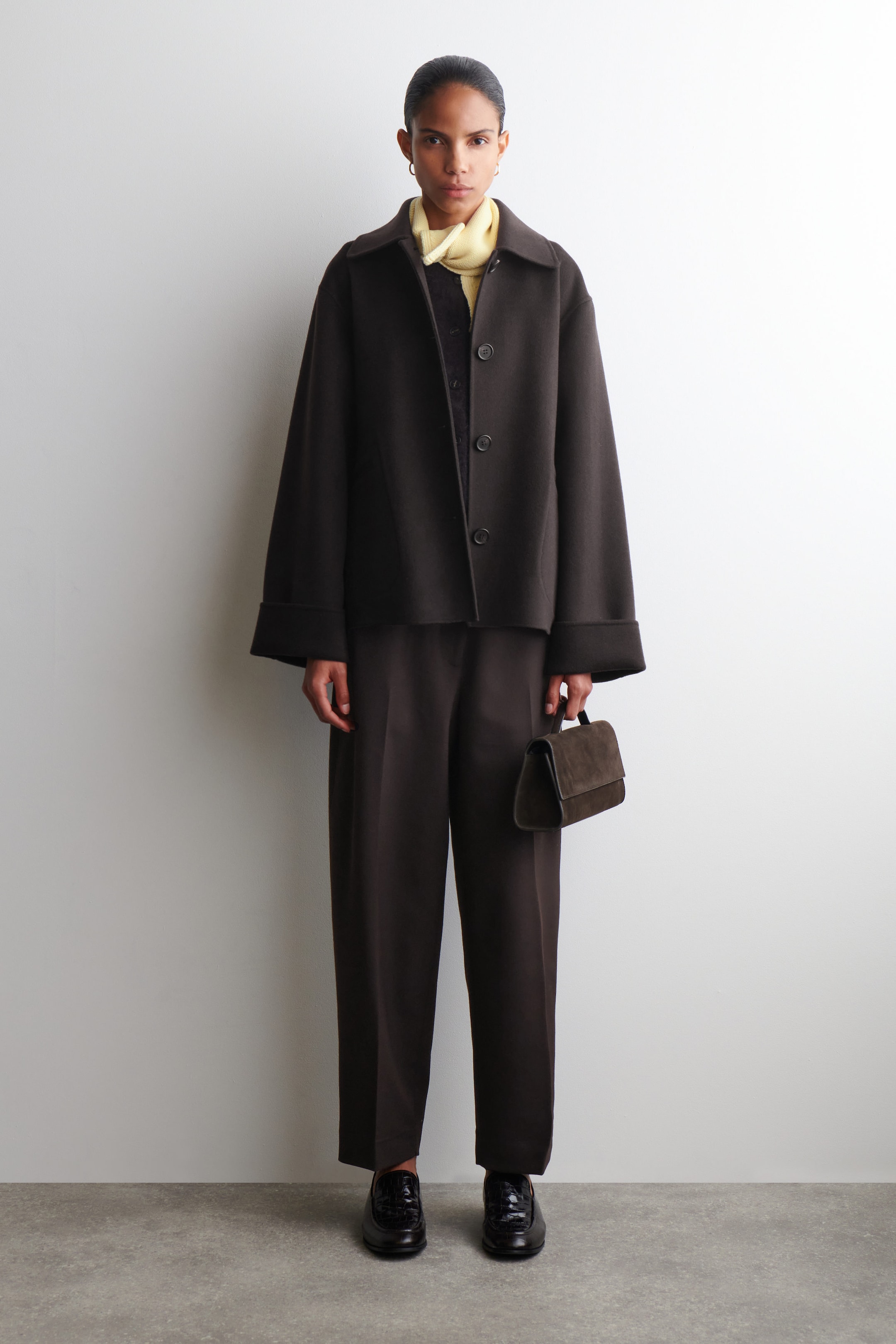 MERINO WOOL TRIANGLE SCARF