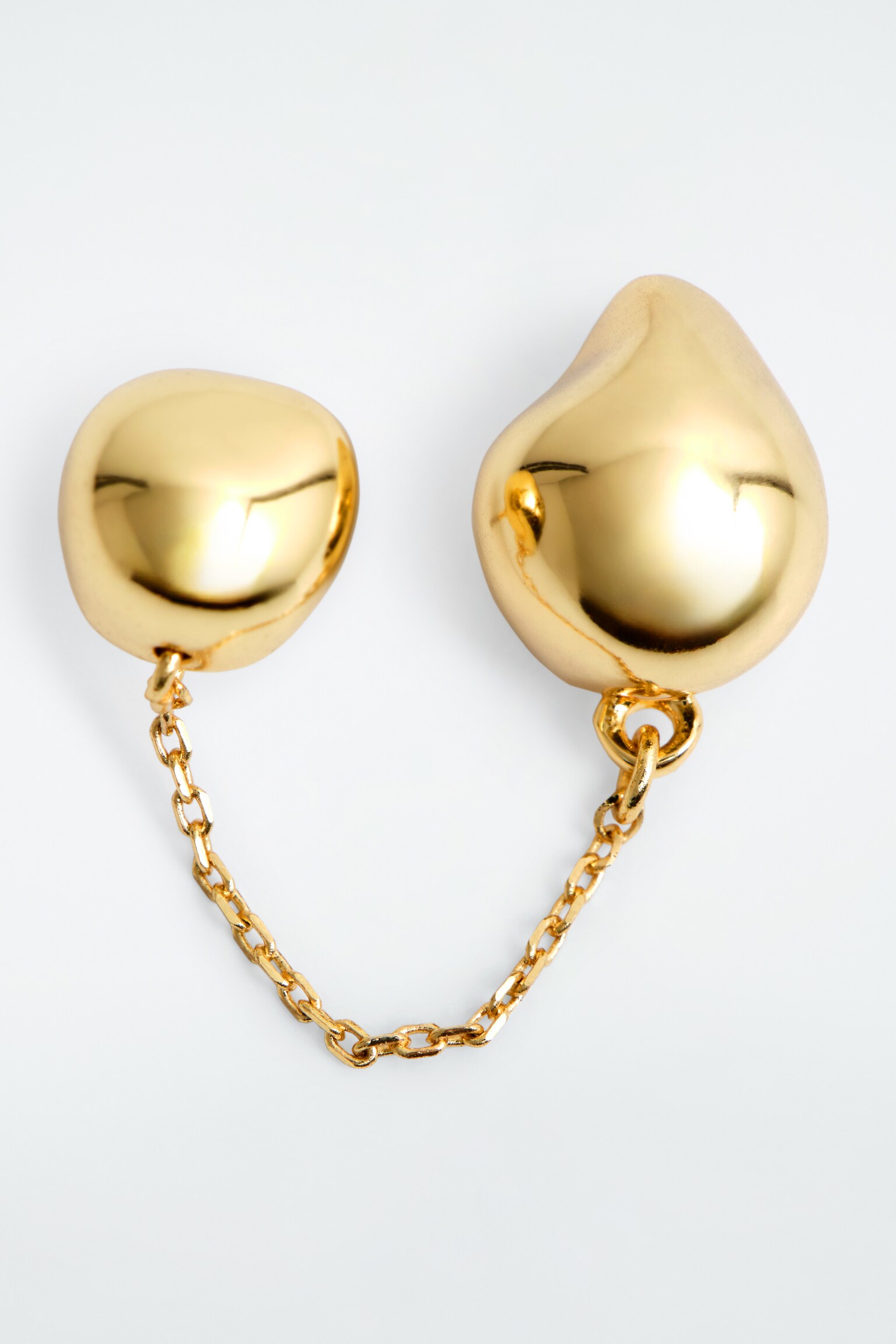 PENDIENTES REDONDEADOS CON CADENA - DORADO - 4