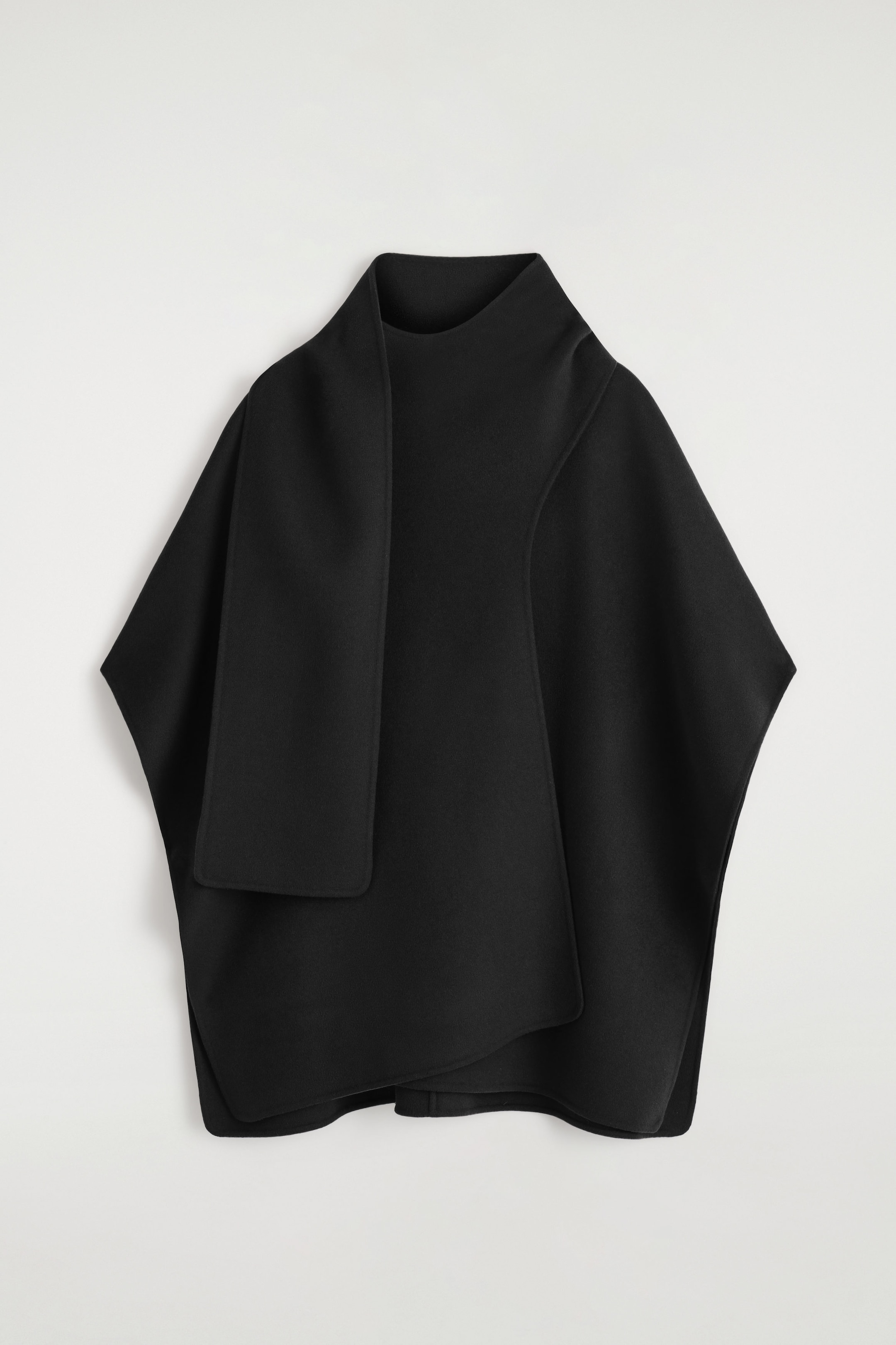 DOUBLE-FACED WOOL SCARF CAPE