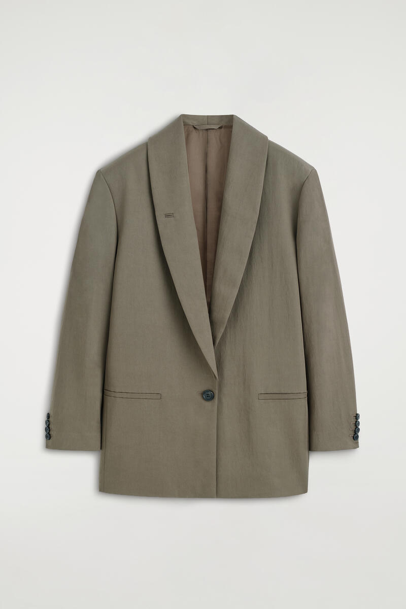 Fluid Shawl-Collar Blazer