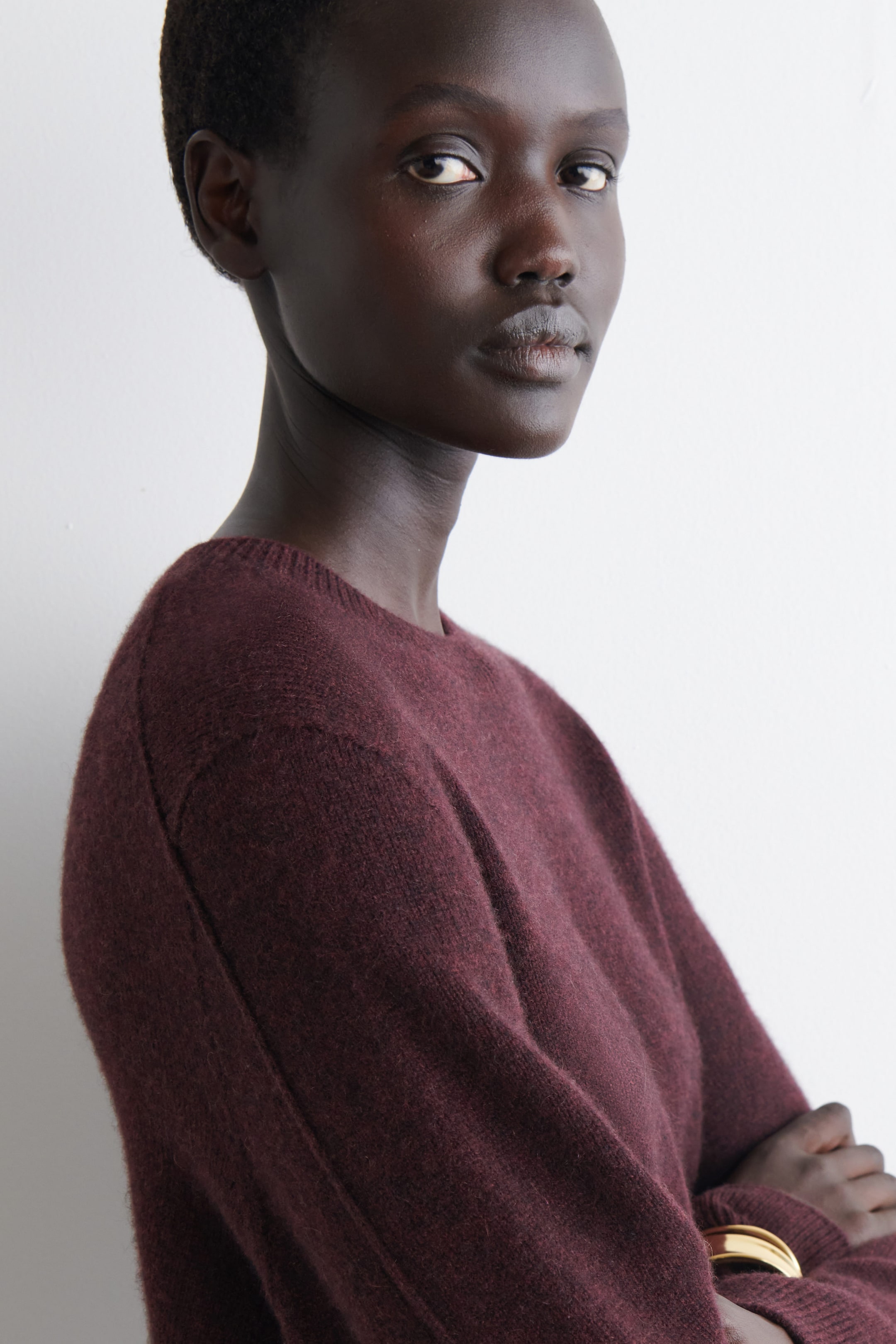 KASCHMIRPULLOVER MIT RUNDHALSAUSSCHNITT