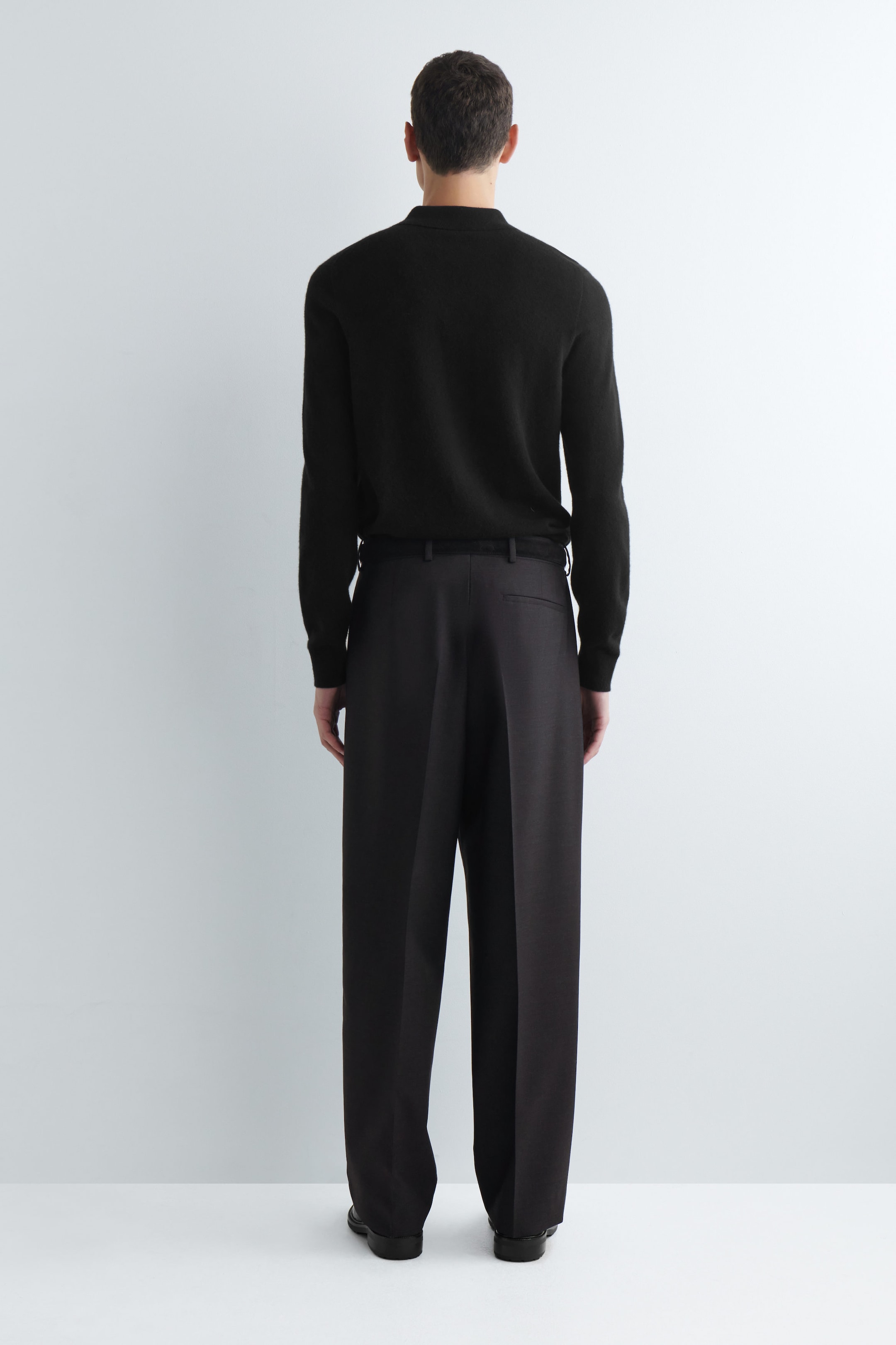 PLEATED WOOL TROUSERS
