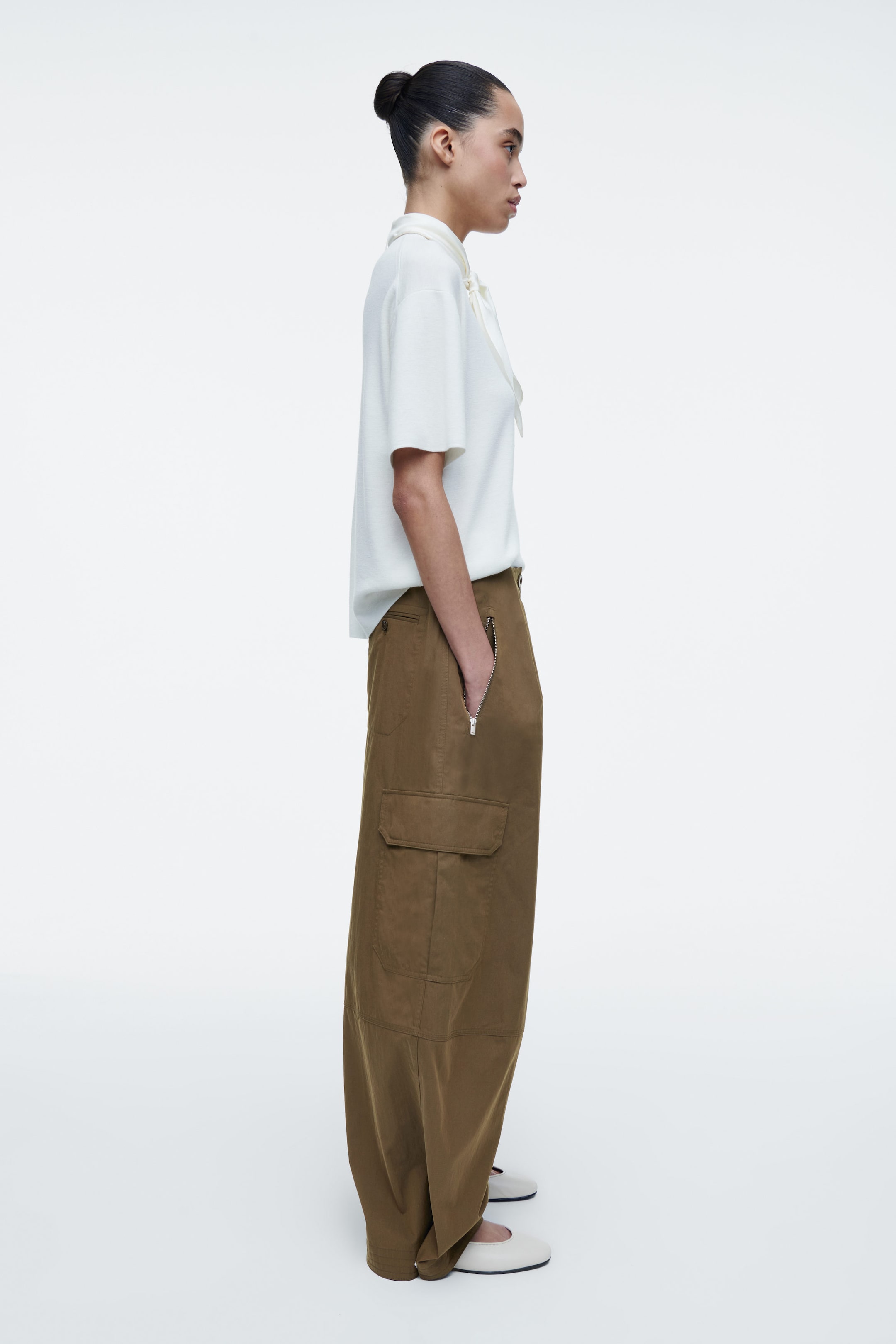 UTILITY BARREL-LEG TROUSERS