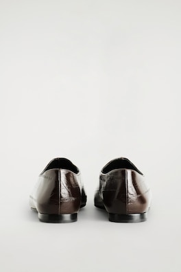 SQUARE-TOE EEL-EFFECT LEATHER FLATS — BROWN 4