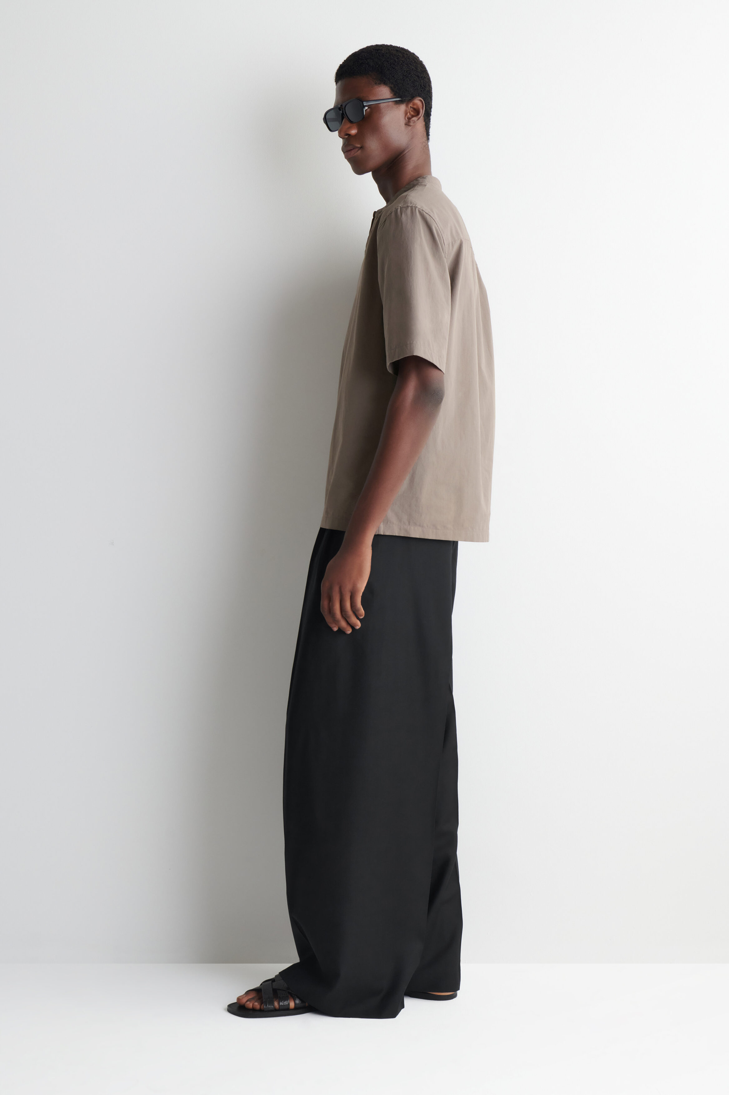 COTTON HENLEY SHIRT - BROWN | COS US
