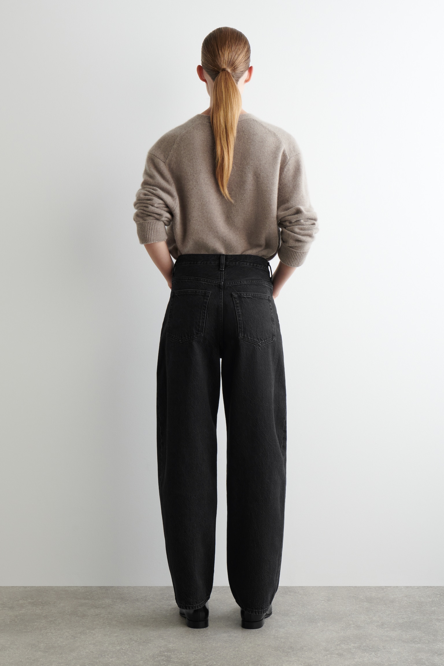 BAY BARREL-LEG JEANS - BLACK/DARK BLUE/BLUE/LIGHT PINK/BROWN - 6