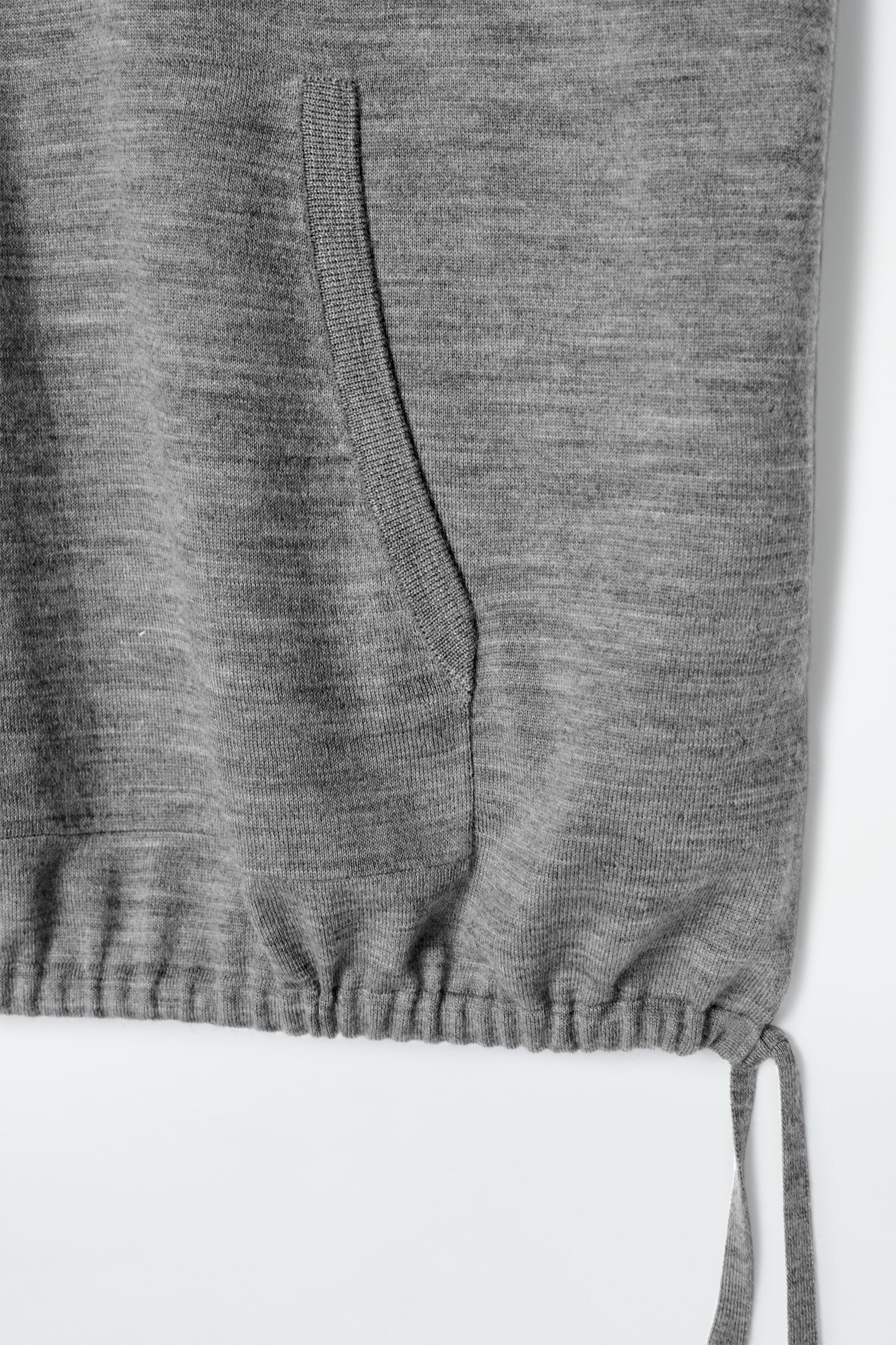 StillMedia/DescriptiveDetail