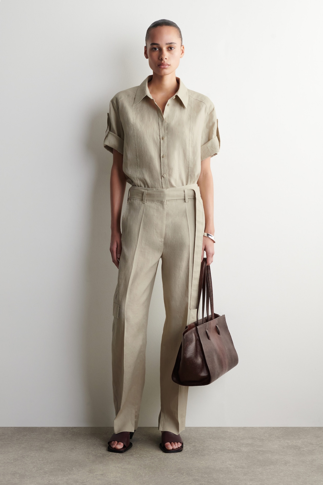 FOLDED-SLEEVE LINEN SHIRT — BEIGE