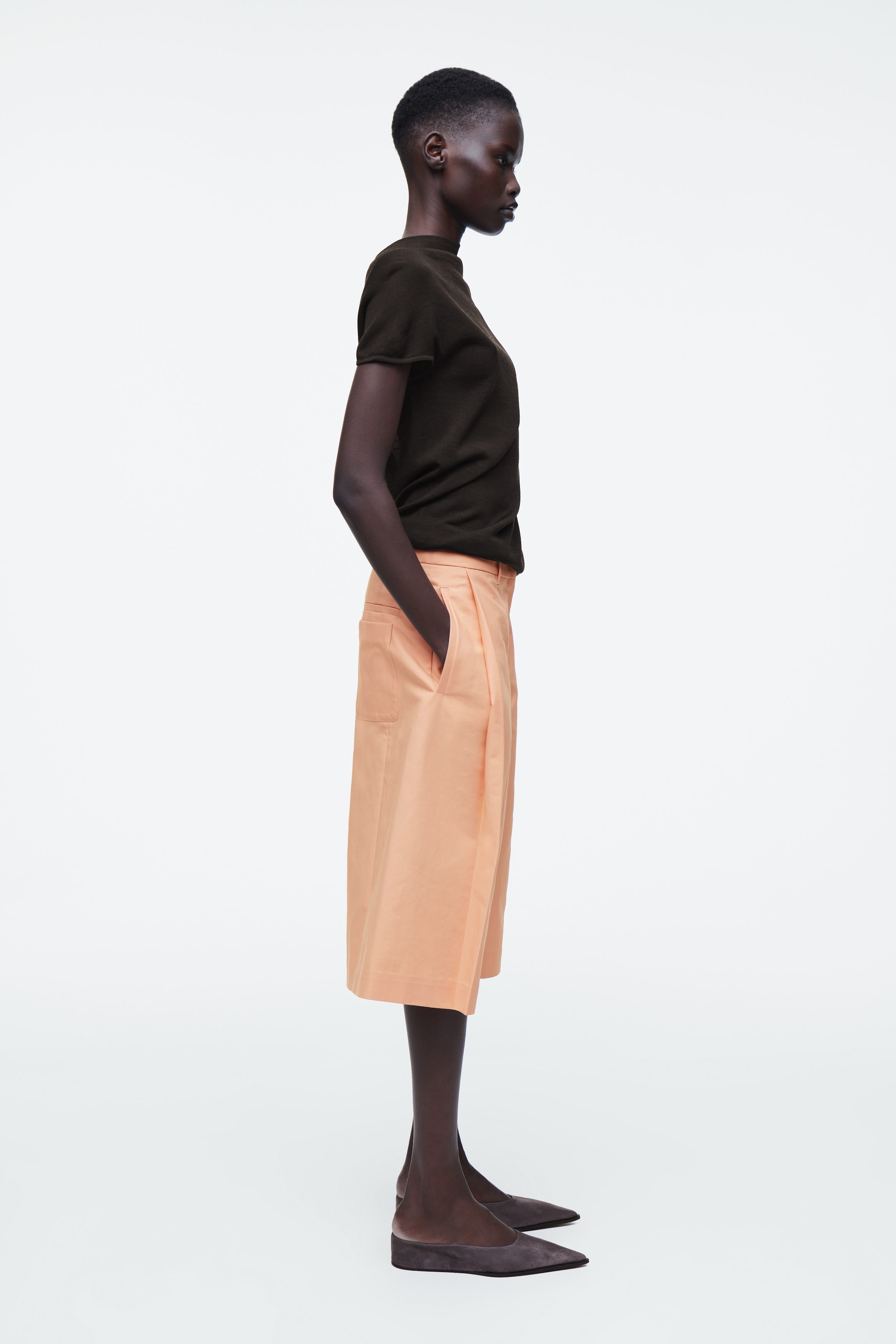 TAILORED WIDE-LEG SHORTS