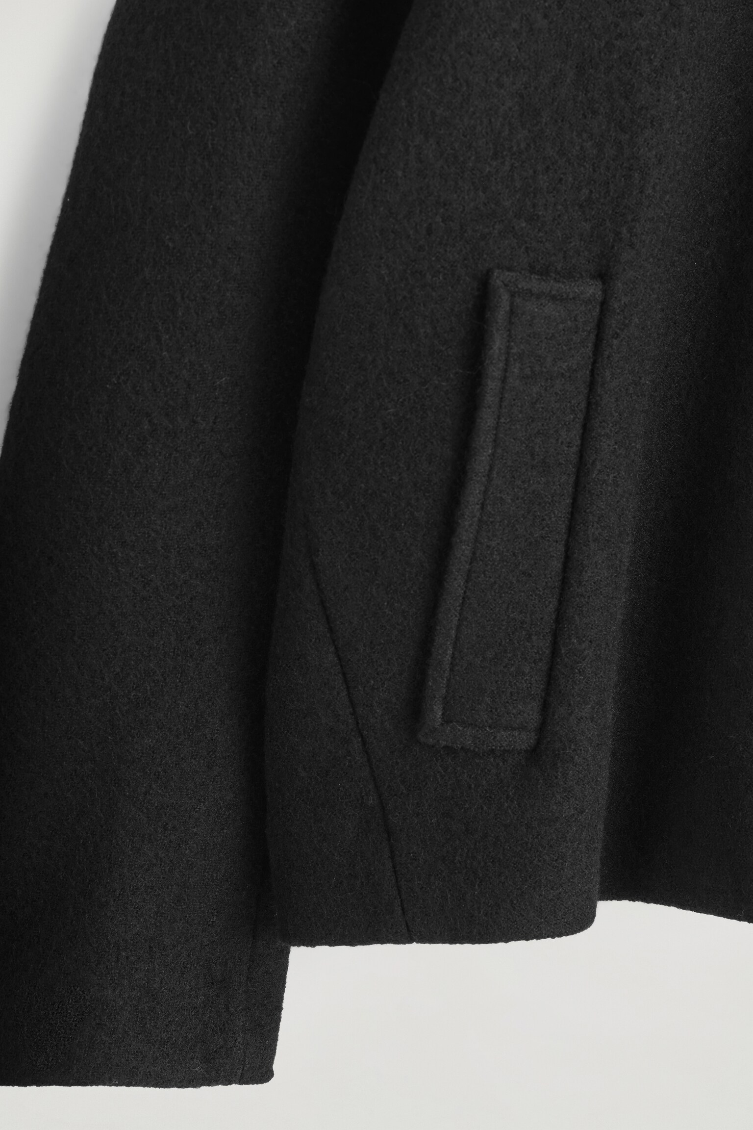 VESTE COURTE OVERSIZE EN LAINE BOUILLIE - NOIR - 4