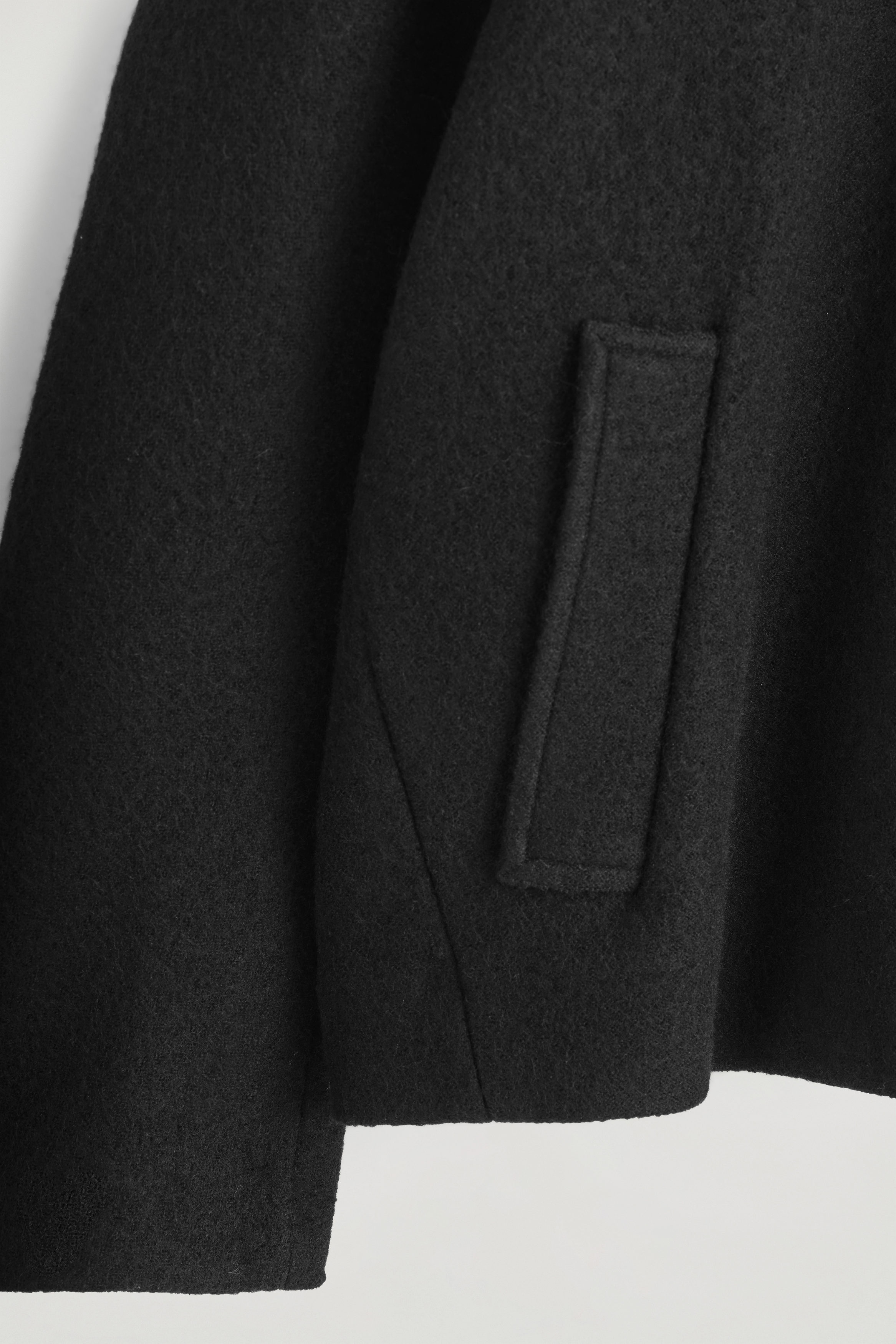 COS オーバーサイズ ボイルウールジャケット OVERSIZED BOILED-WOOL JACKET オーバーサイズ ボイルウールジャケット