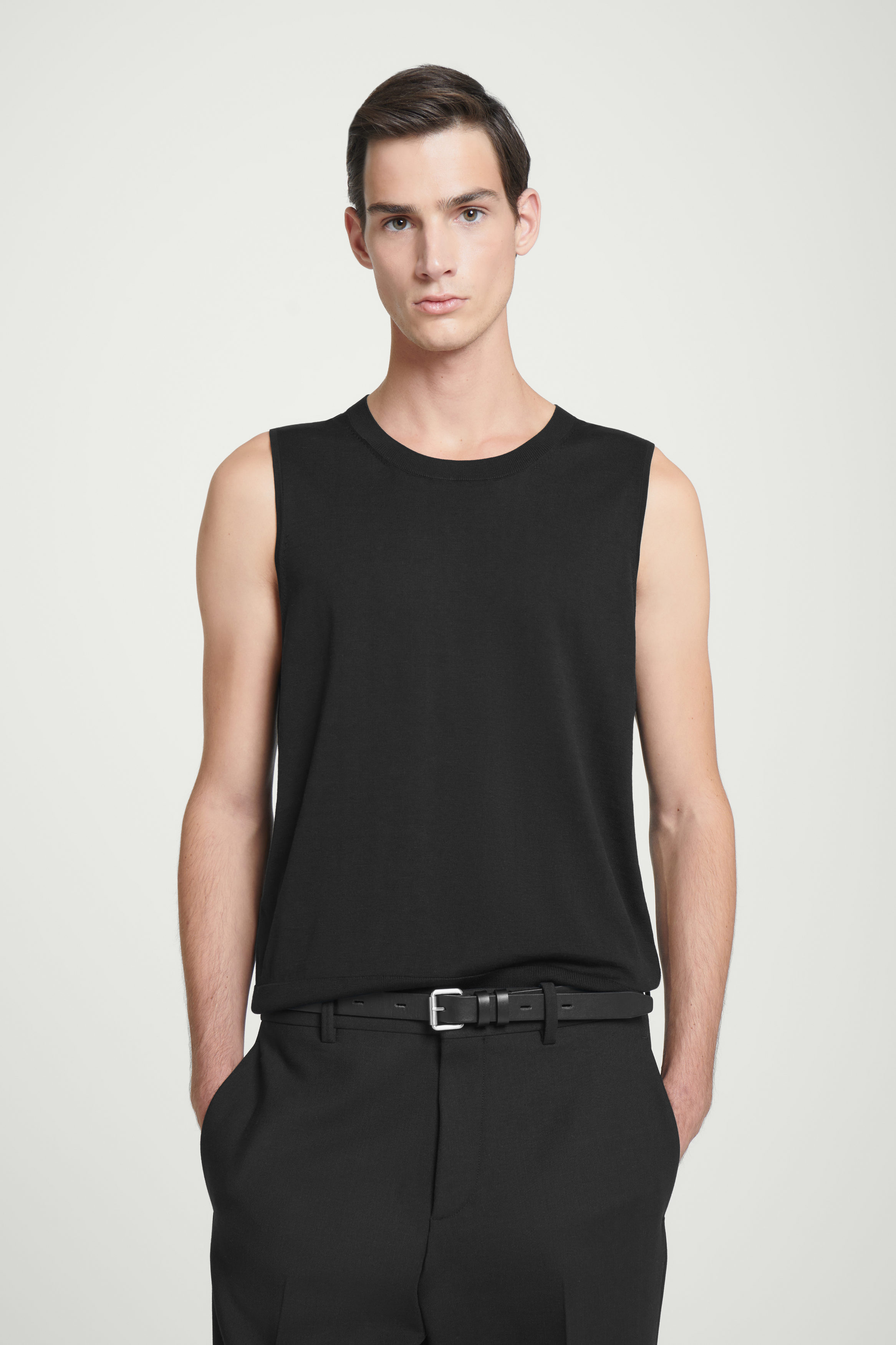 RELAXED KNITTED SILK VEST - BLACK | COS