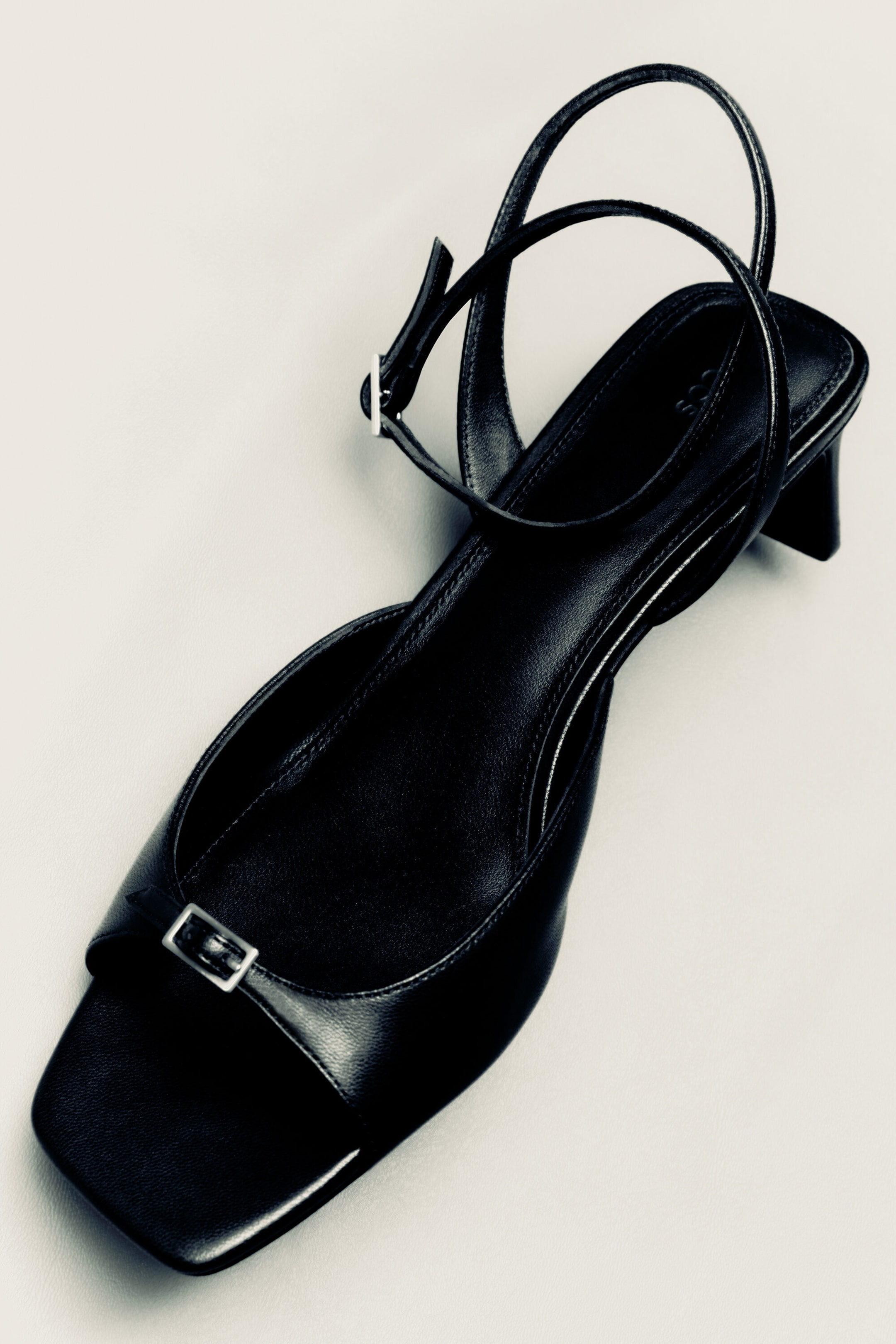 BUCKLED LEATHER KITTEN HEELS