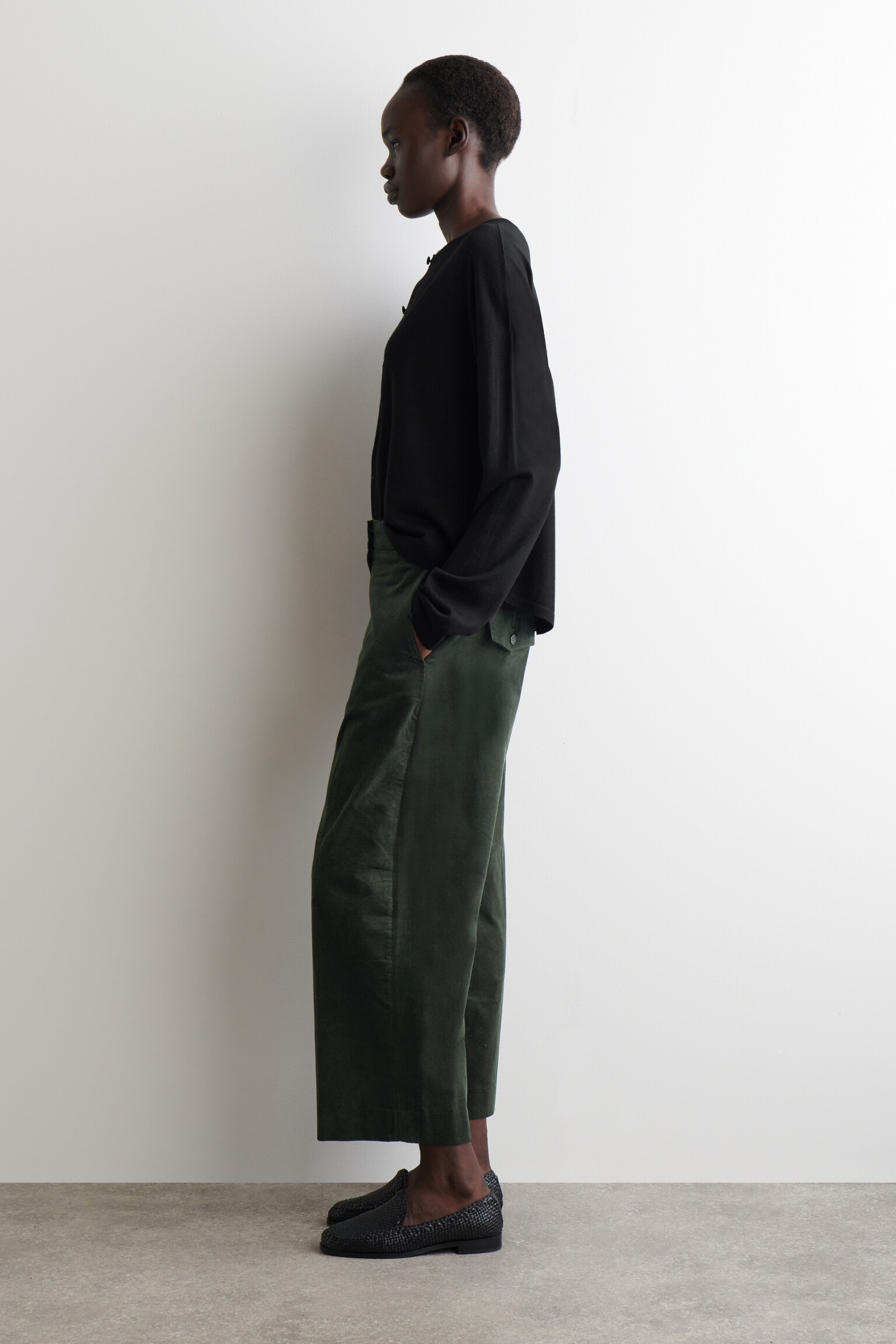 CROPPED CORDUROY TROUSERS - DARK GREEN/BLACK - 6