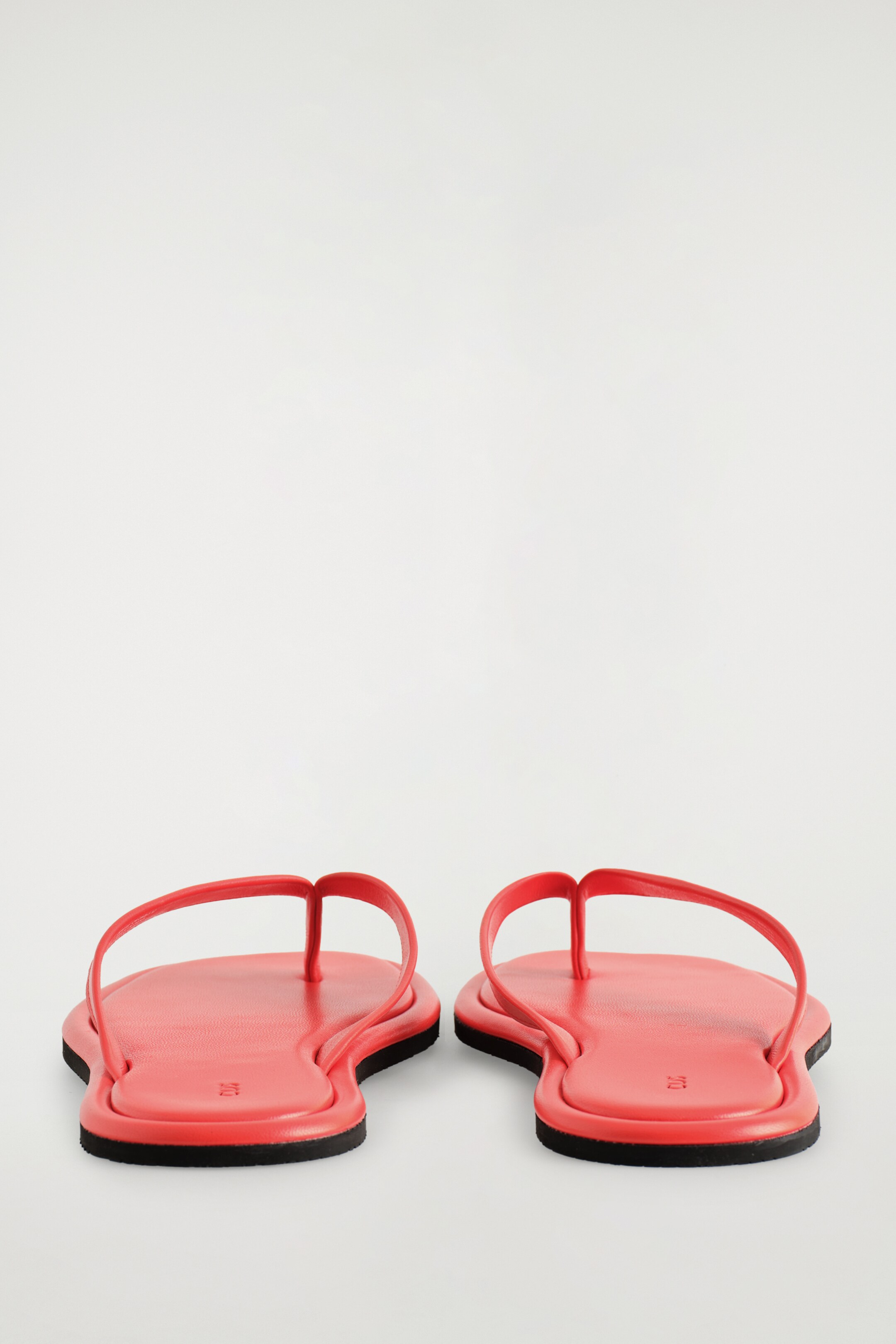 Ingrandisci l'immagine: LEATHER FLIP FLOPS - RED - DONNA | H&M CH 6