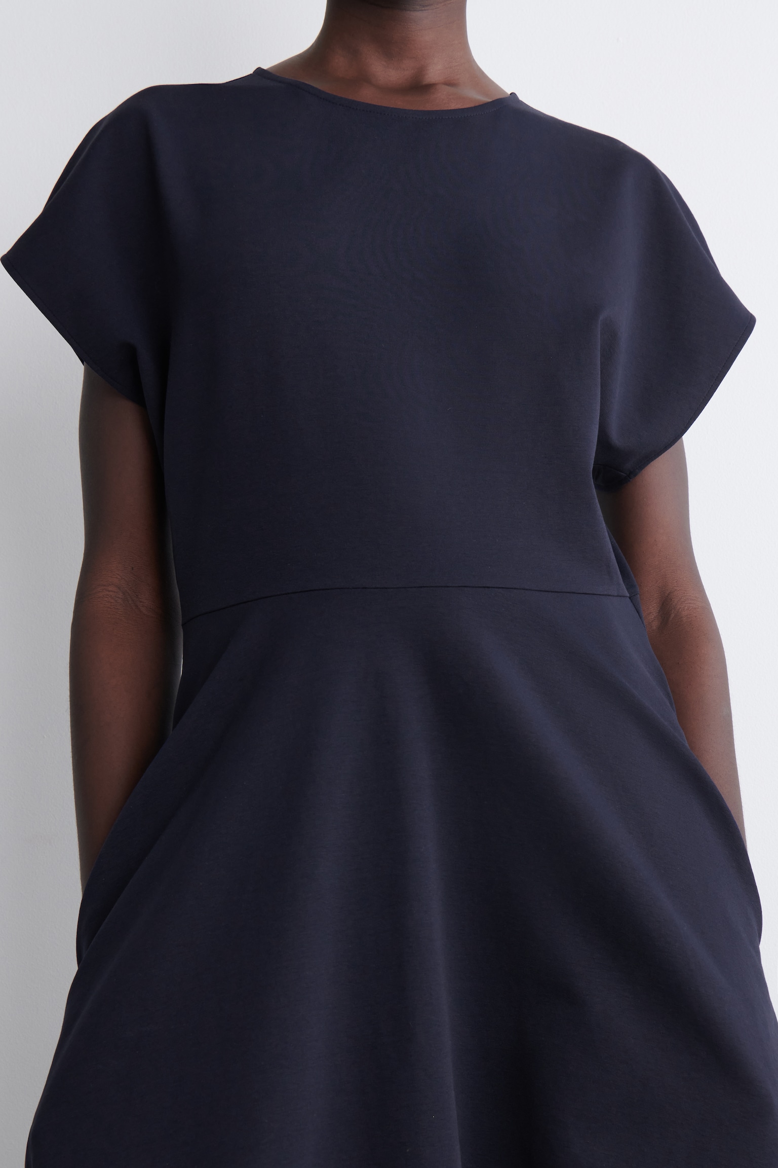 MIDIKLEID AUS BAUMWOLLE - NAVYBLAU/SCHWARZ - 4