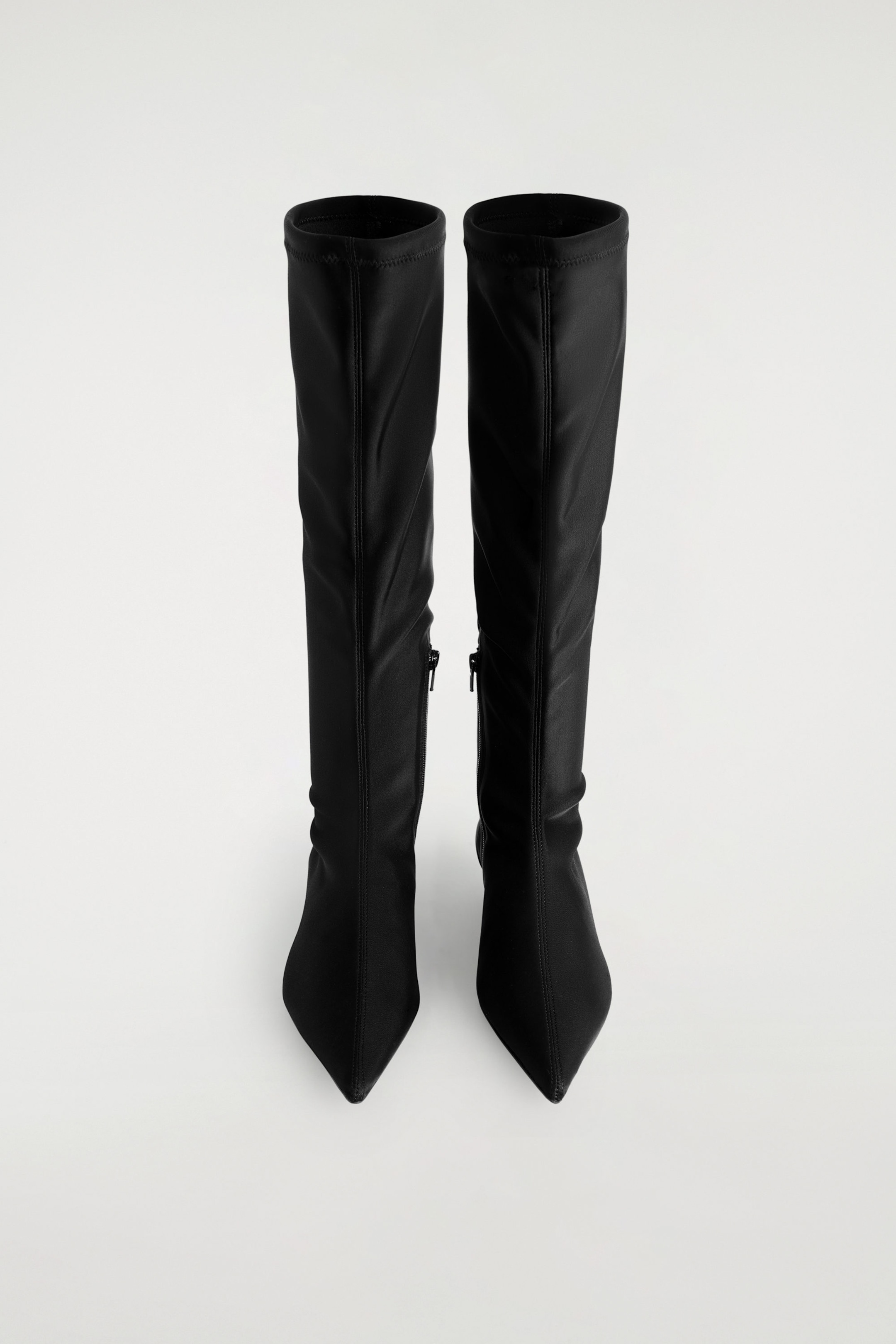 BOTTES CHAUSSETTES LONGUES ET POINTUES EN SCUBA