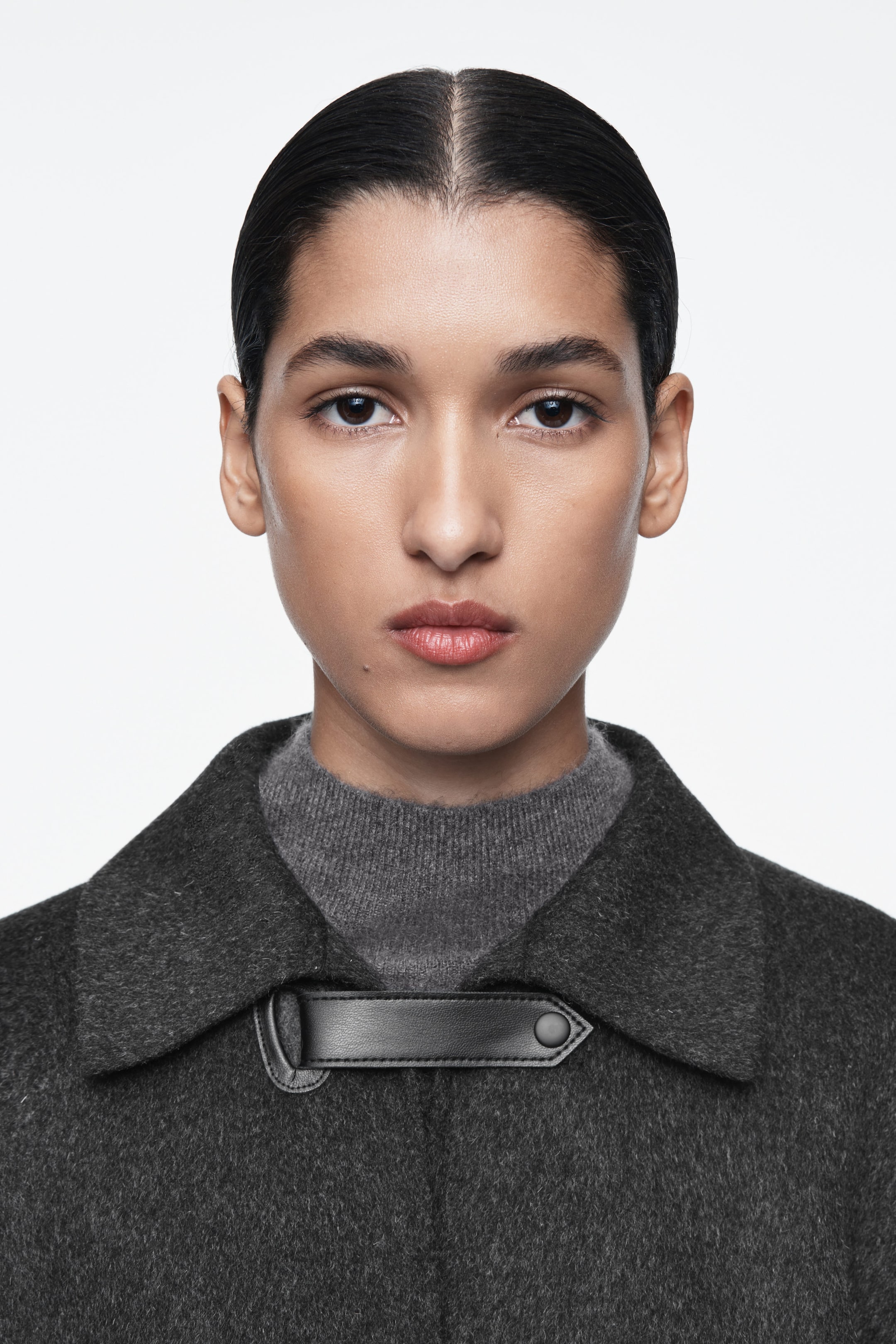 DOUBLE-FACED MERINO WOOL CAPE