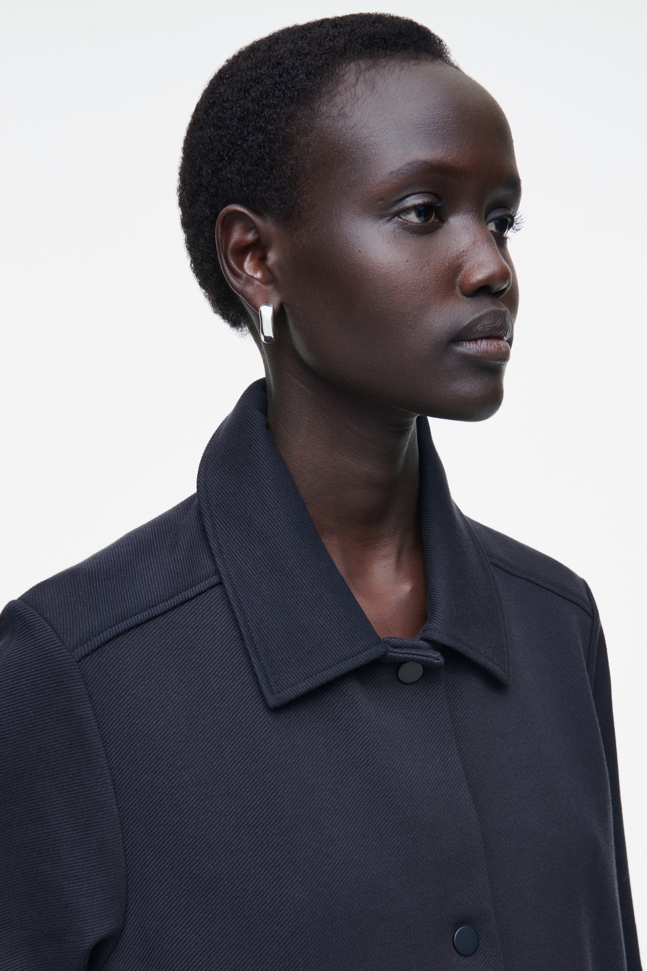 Visa större bild: TRAPEZE UTILITYJACKA - MARINBLÅ - DAM | H&M SE 5