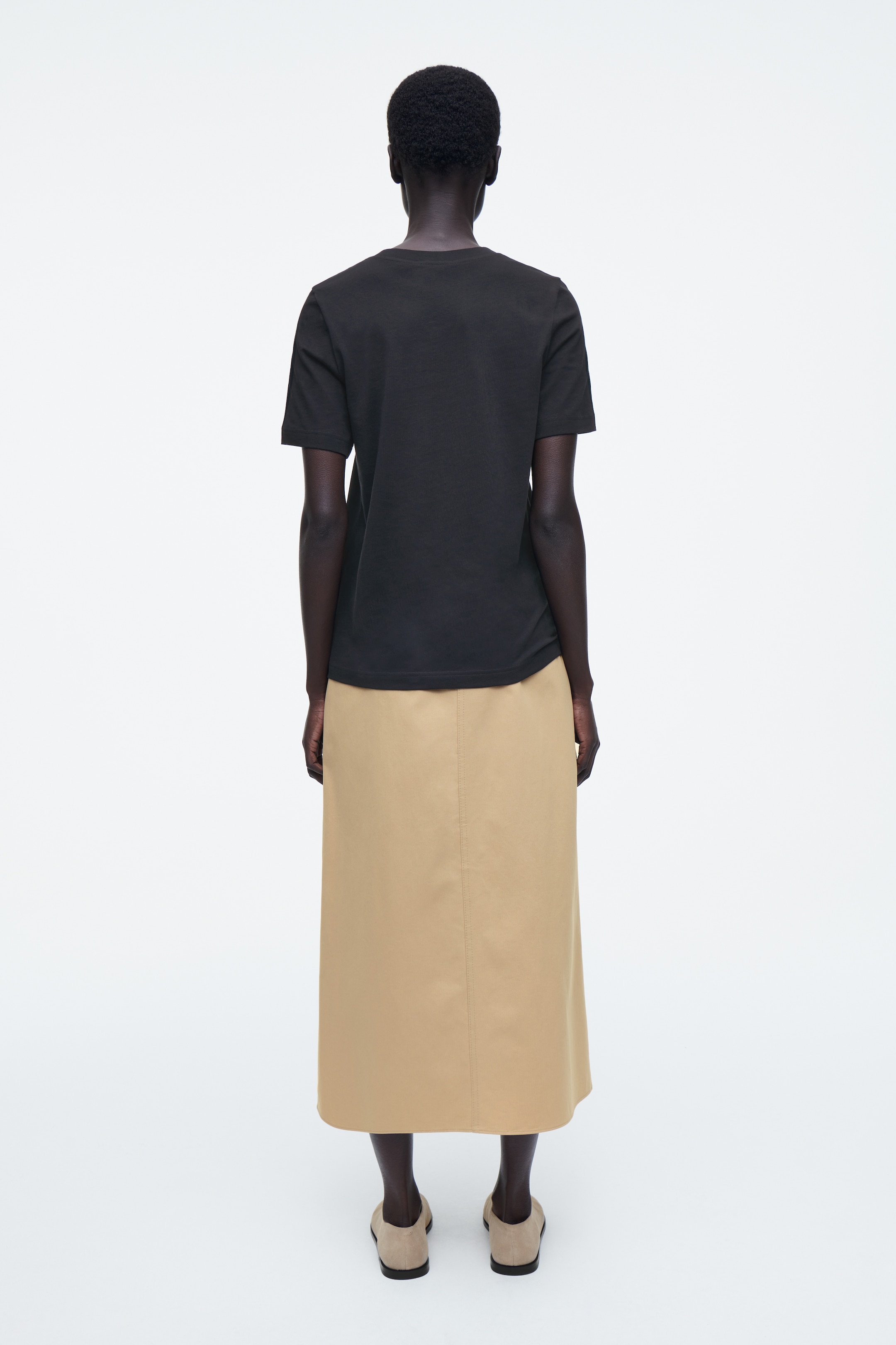 Visualizza immagine più grande: T-SHIRT 24/7 DAL TAGLIO REGOLARE - Nero - DONNA | H&M IT 3