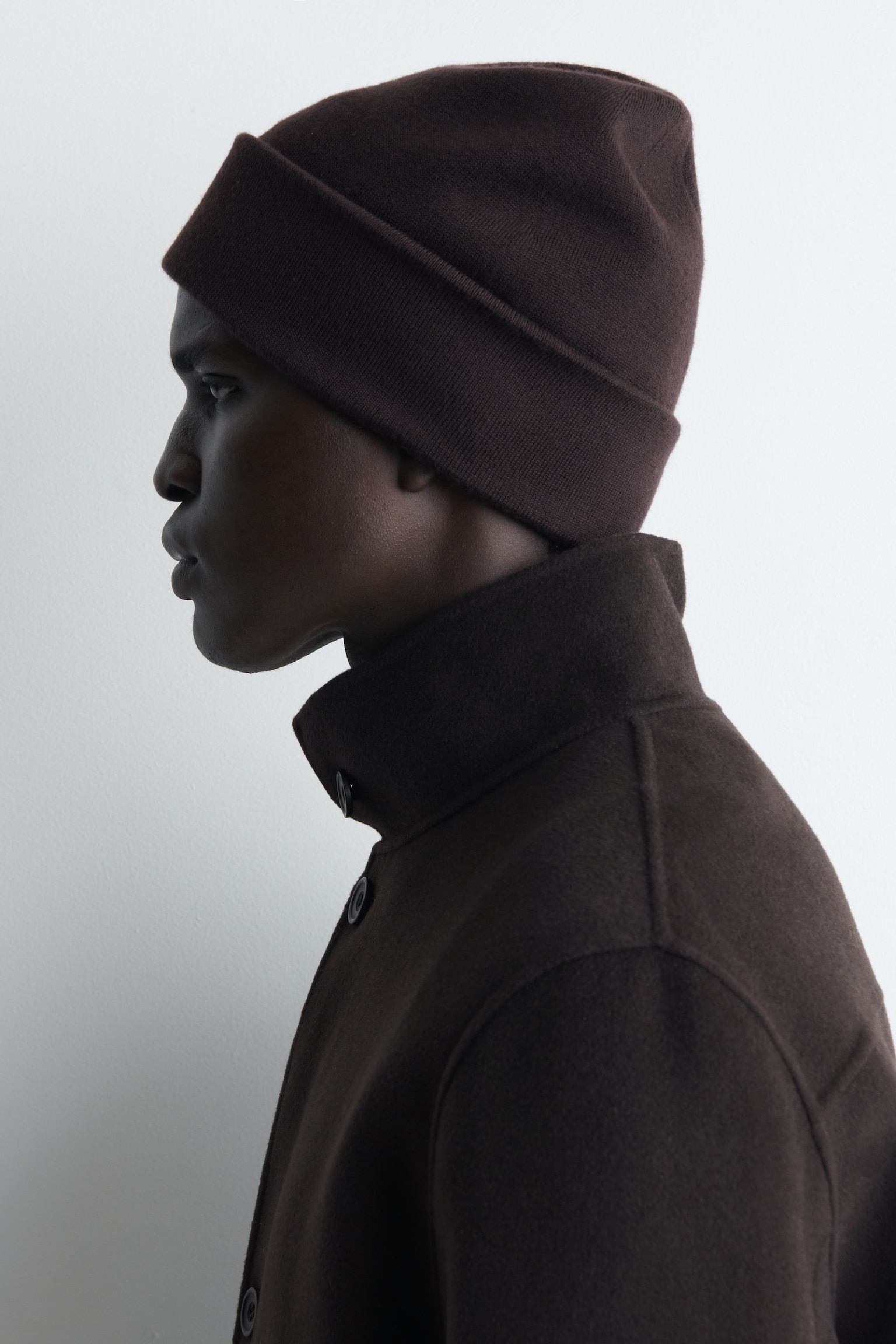 BEANIE AUS DOUBLEFACE-WOLLE - DUNKELBRAUN/SCHWARZ - 3