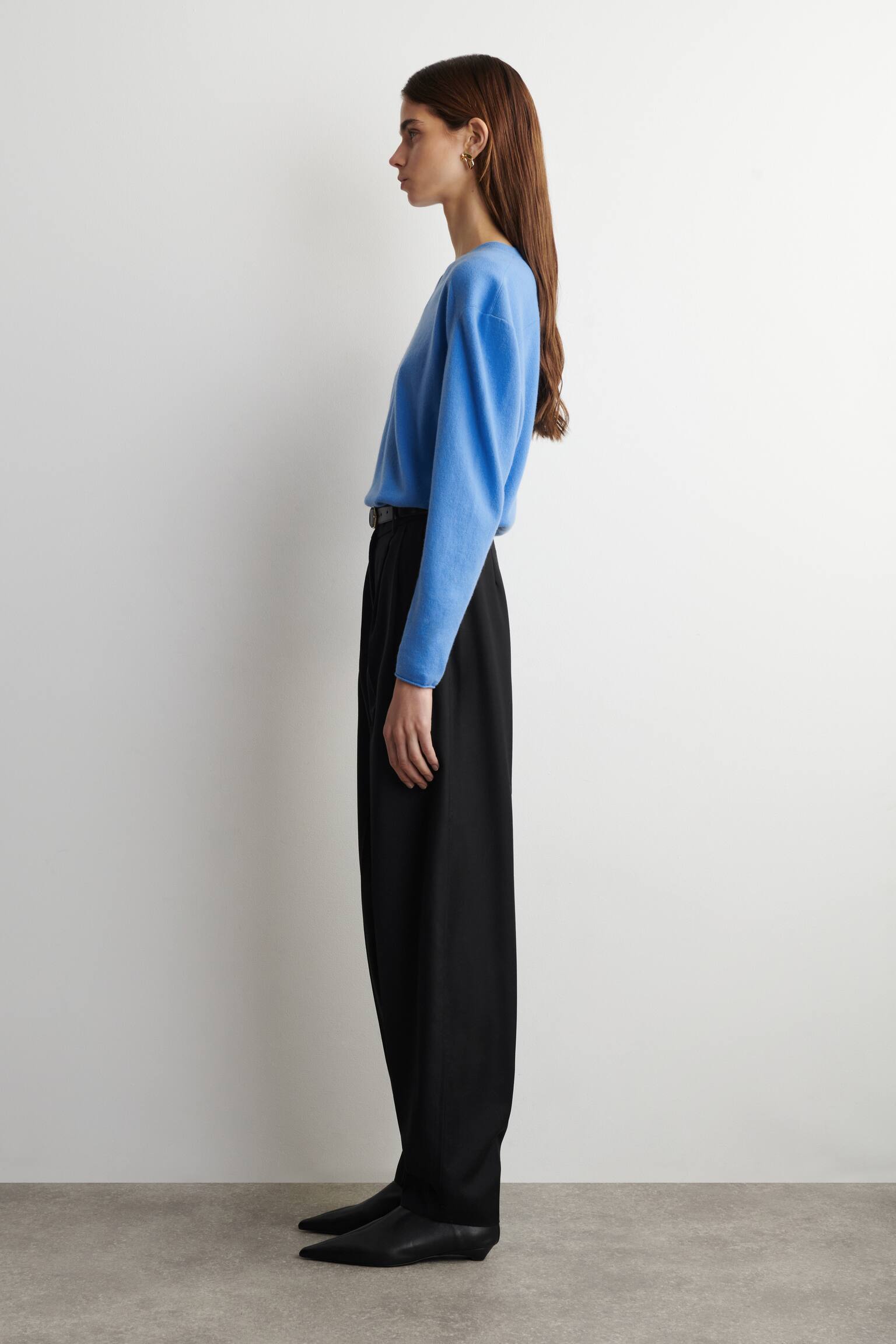 MERINO WOOL V-NECK JUMPER - BLUE - 7