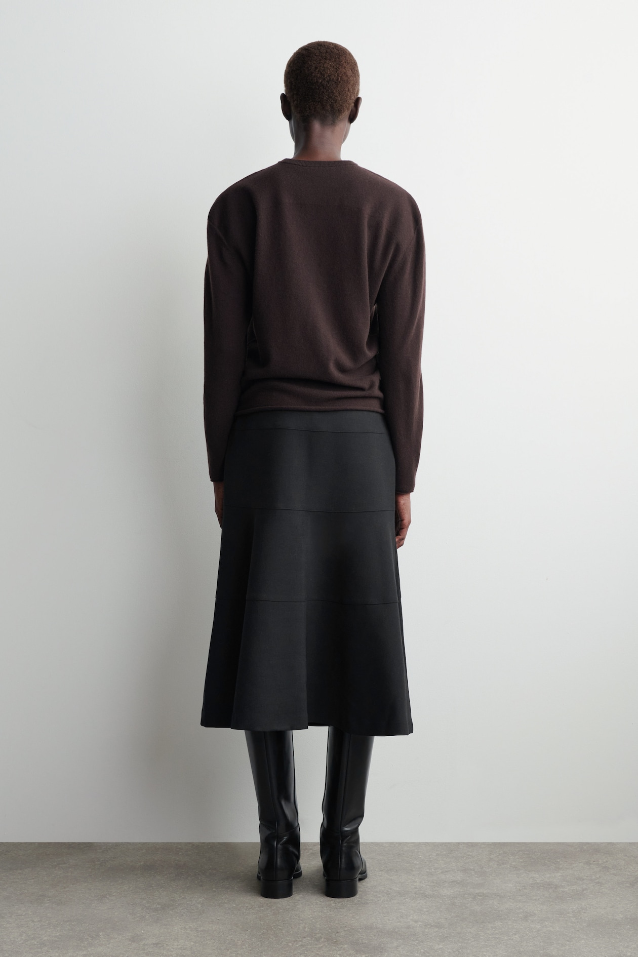 CURVED A-LINE MIDI SKIRT — DARK GREY