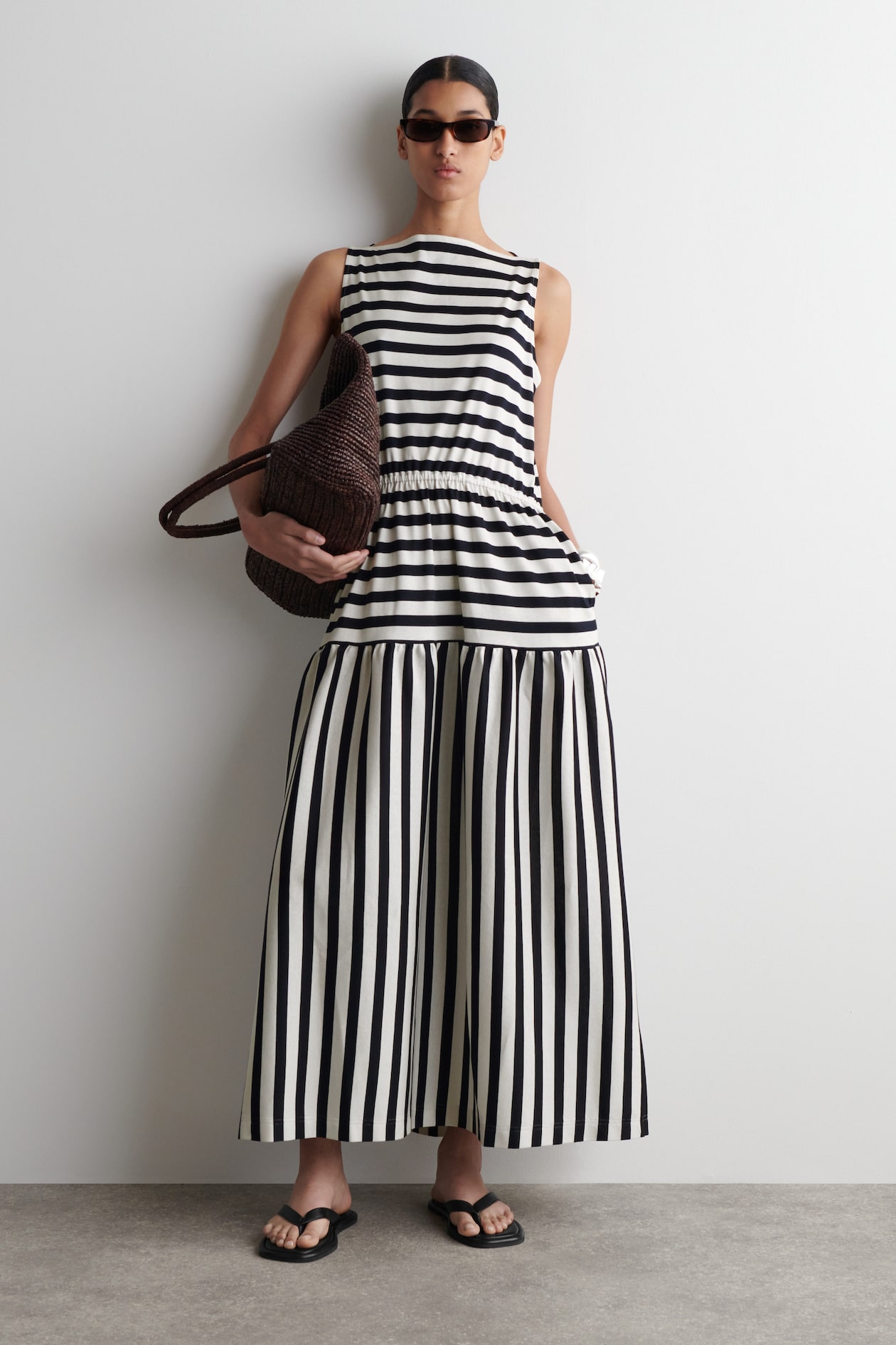 BOAT-NECK GATHERED MIDI DRESS - NAVY / WHITE / STRIPED | COS