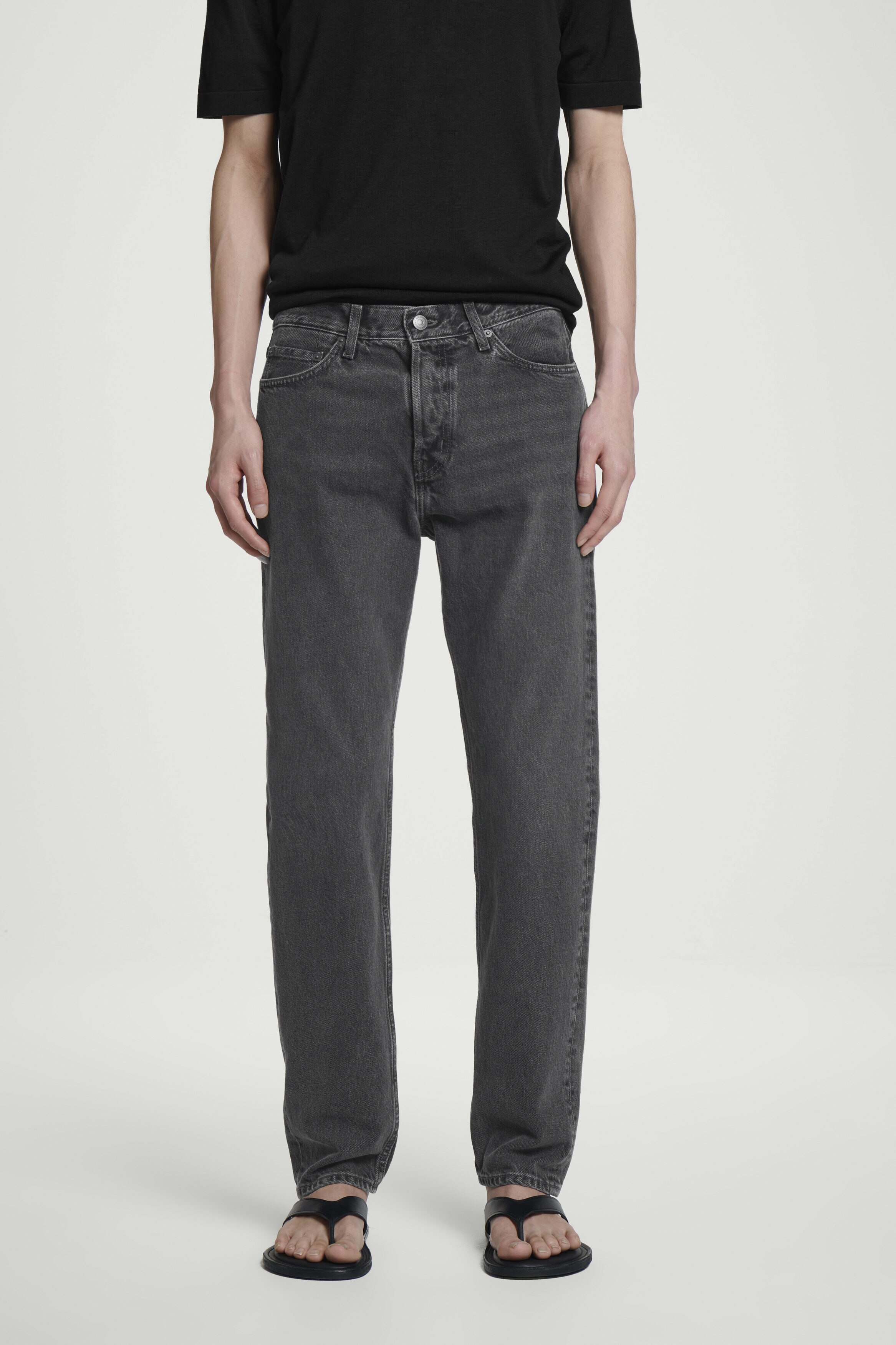 PILLAR TAPERED JEANS - FADED BLACK | COS