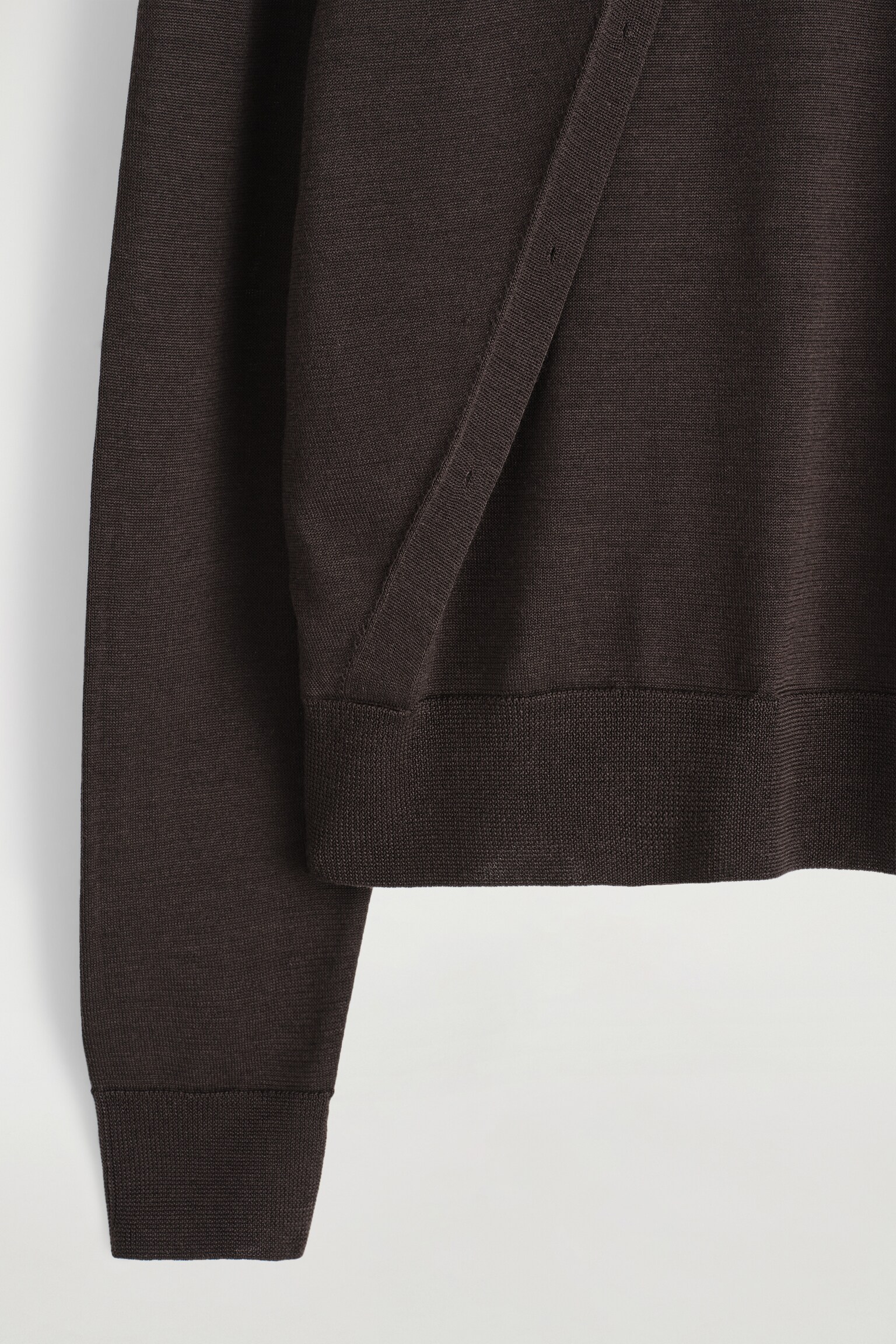 MEHRLAGIGE STRICKJACKE AUS MERINOWOLLE - DUNKELBRAUN - 3