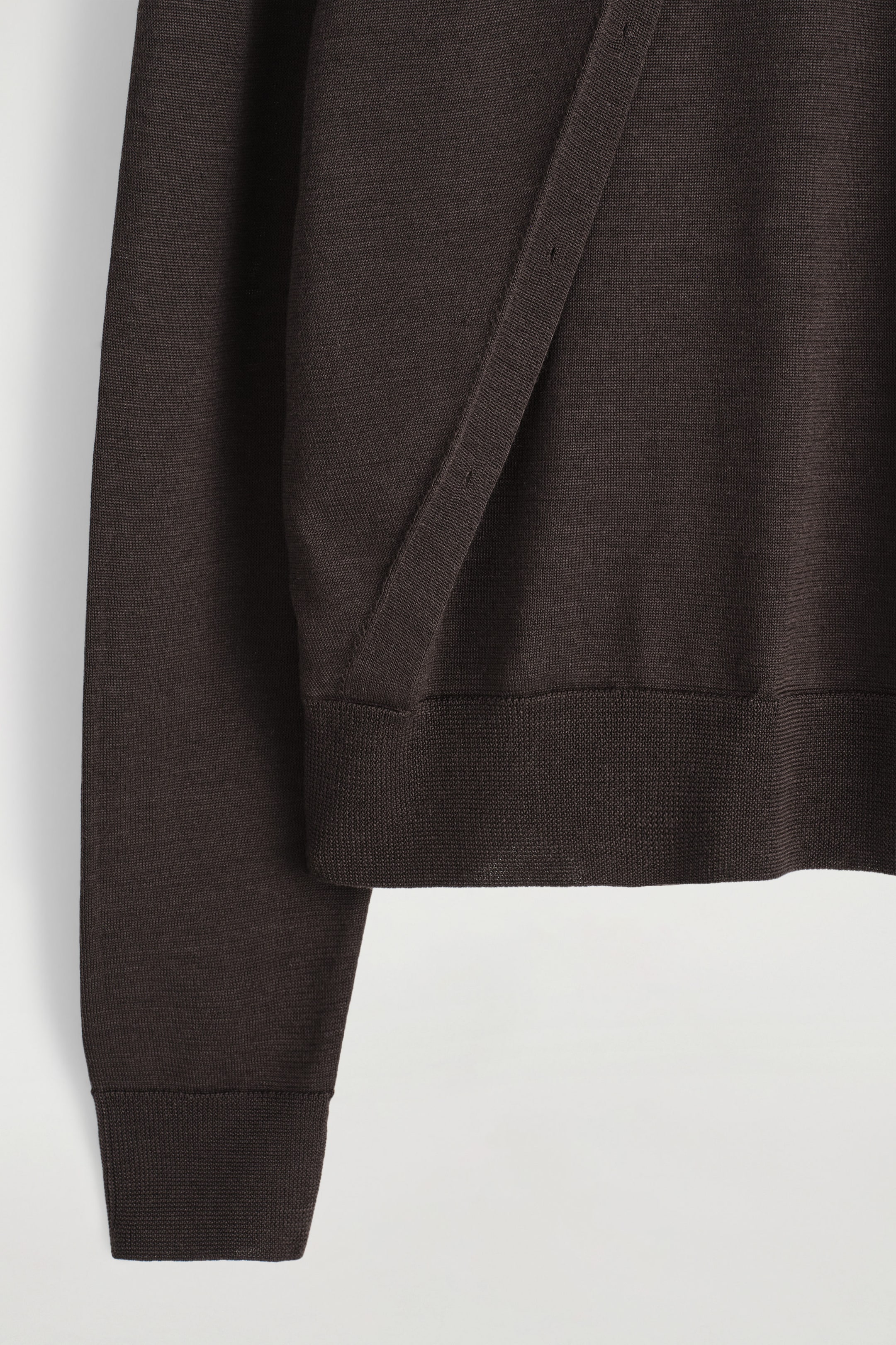 StillMedia/DescriptiveDetail