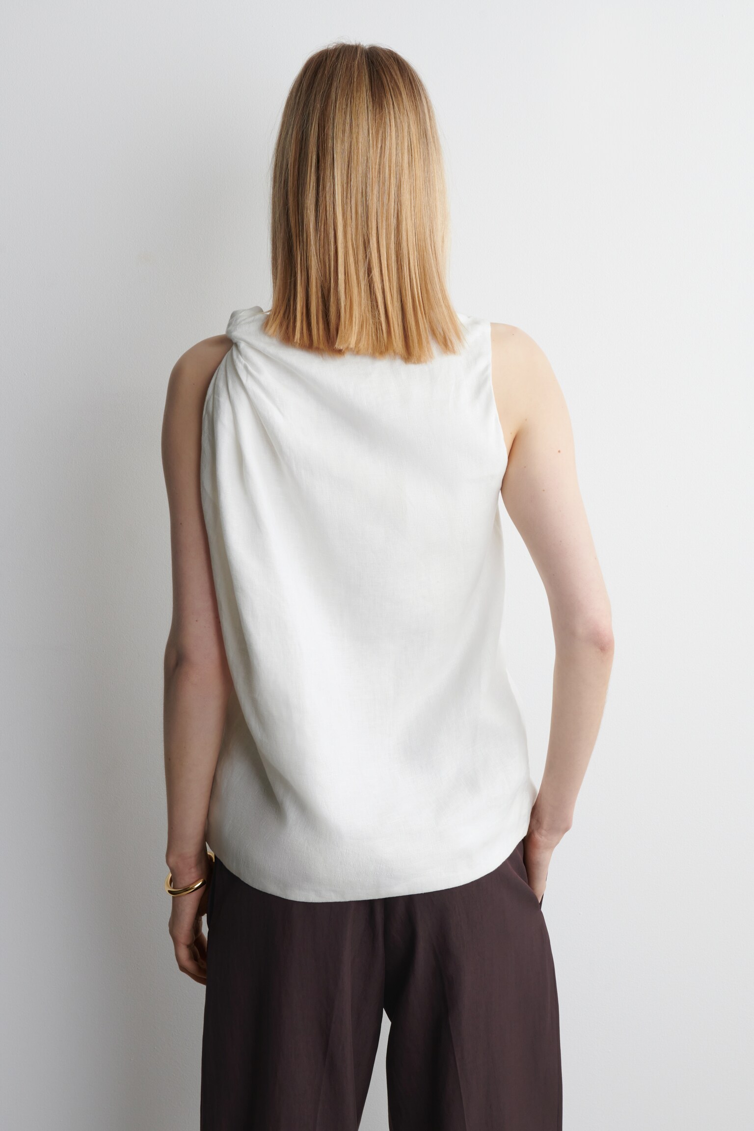 TOP IN LINO CON DETTAGLIO RITORTO - BIANCO/BLU NAVY - 6