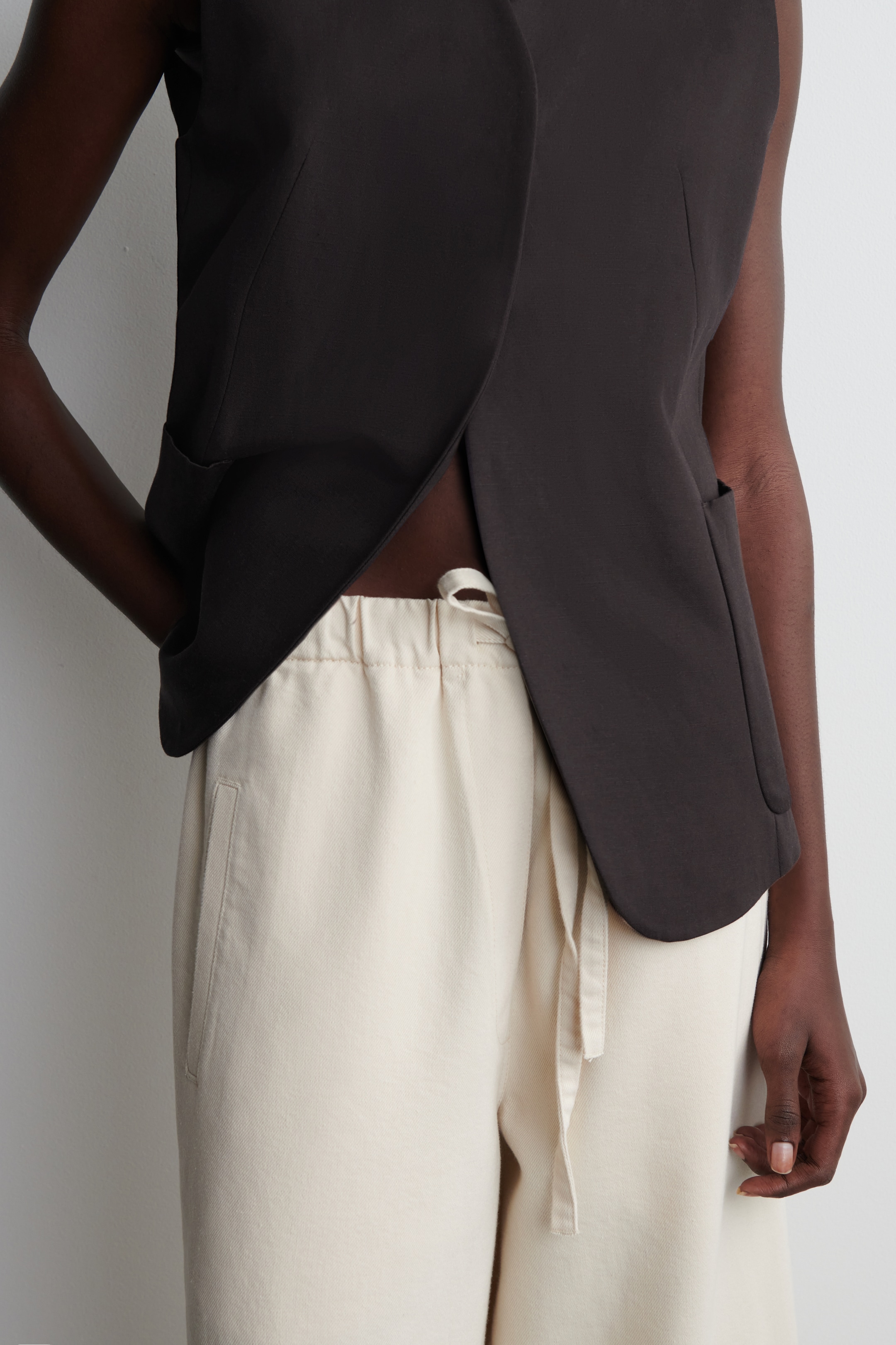 Agrandir l'image: PANTALON COURT LARGE EN DENIM - ÉCRU - FEMME | H&M FR 2