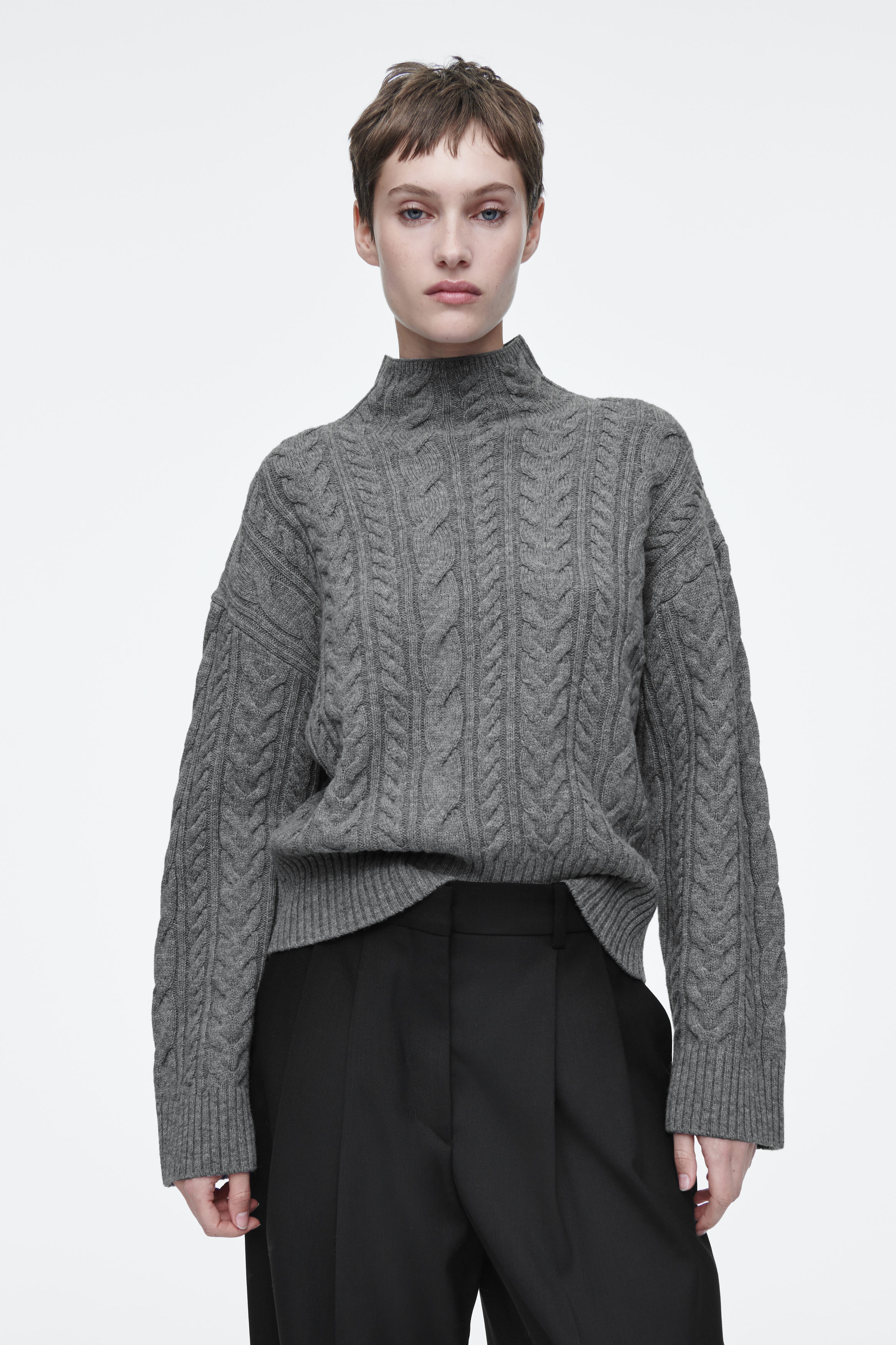 ★送料・関税込★MARITHE★CABLE ROUND NECK PULLOVER KNIT★ Sites-Gant-US-Site