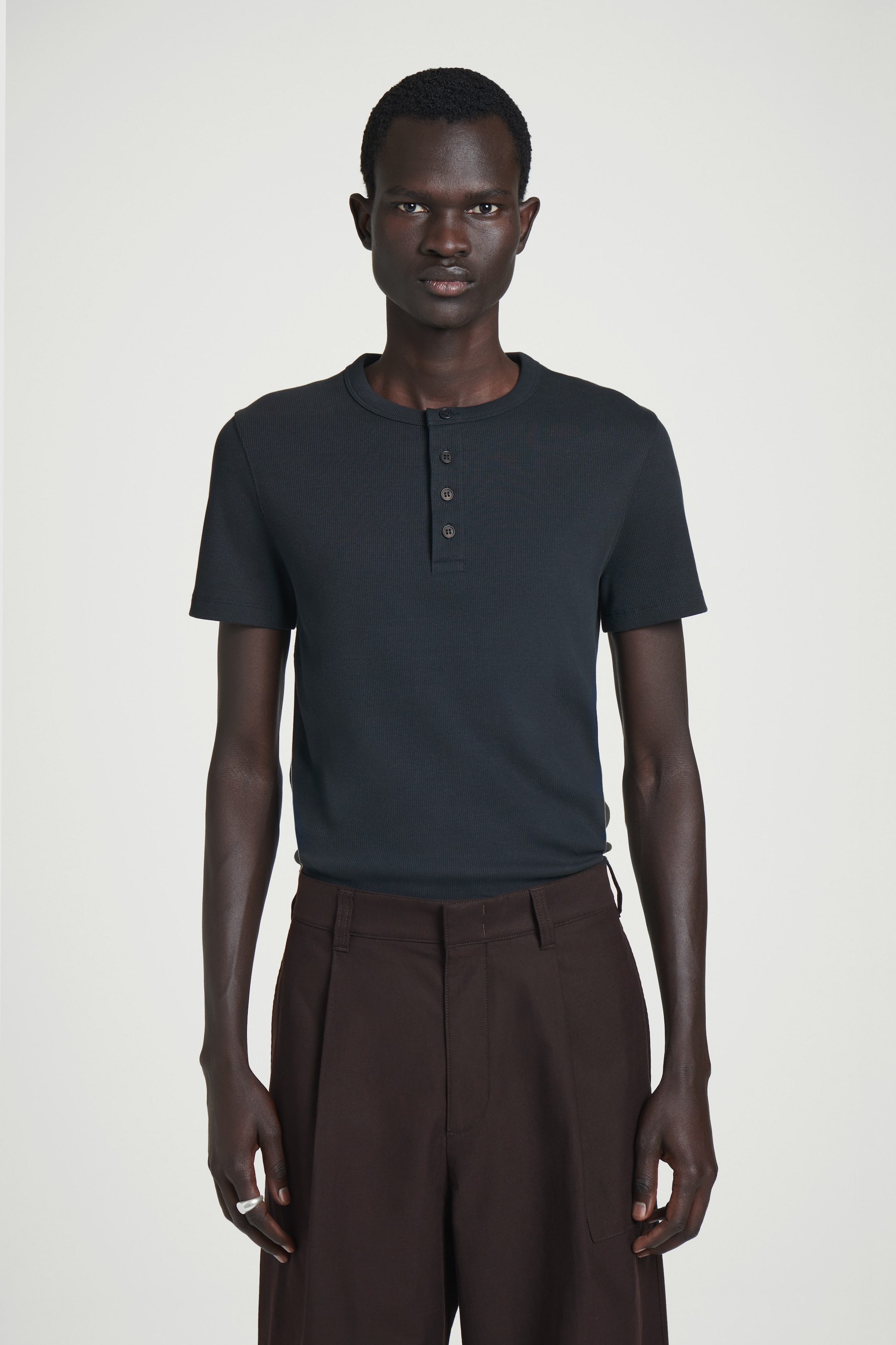 View larger image: SLIM-FIT RIBBED HENLEY T-SHIRT - NAVY - Men | H&M GB 1
