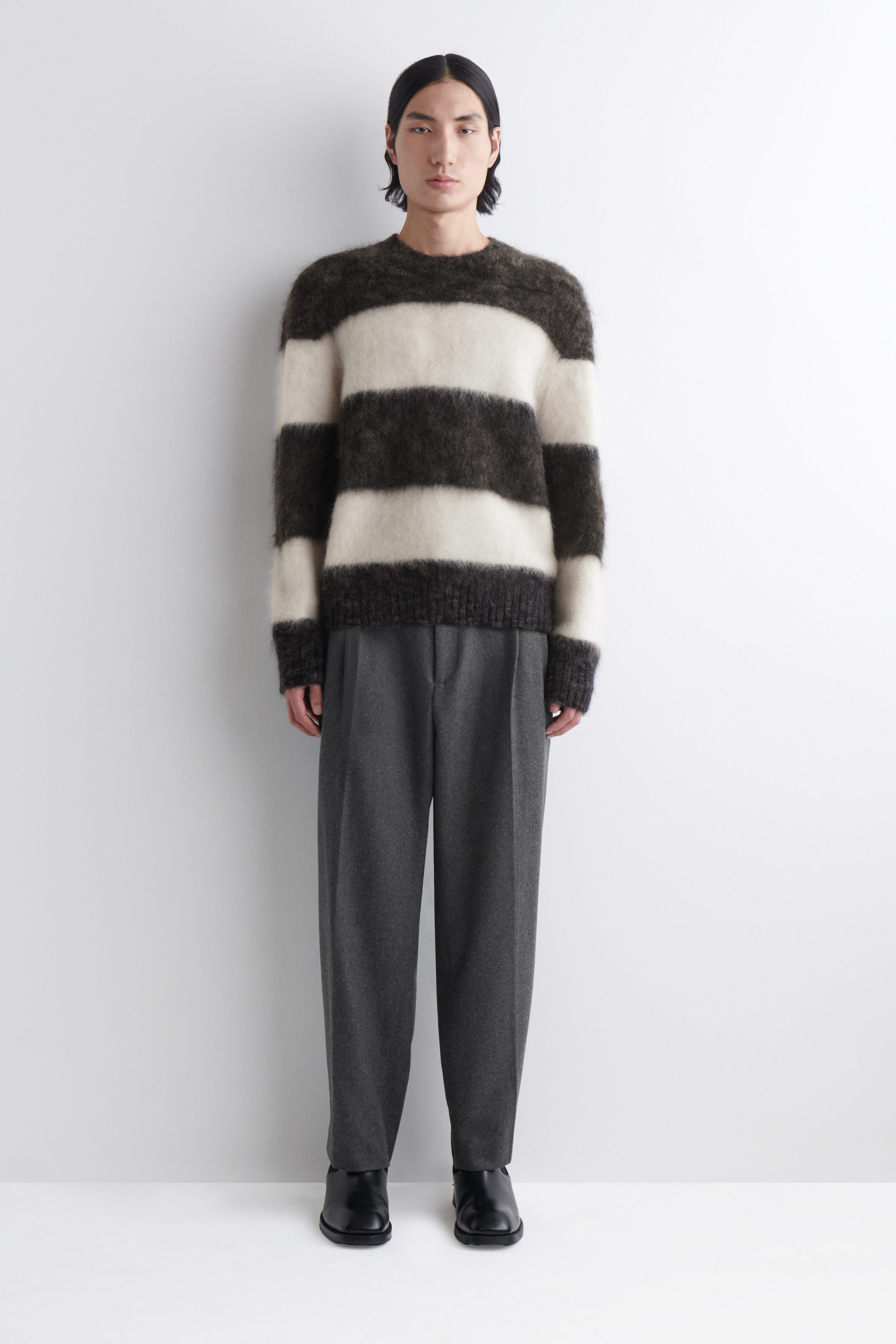 PLEATED WOOL RELAXED-FIT STRAIGHT-LEG TROUSERS - CHARCOAL MÉLANGE