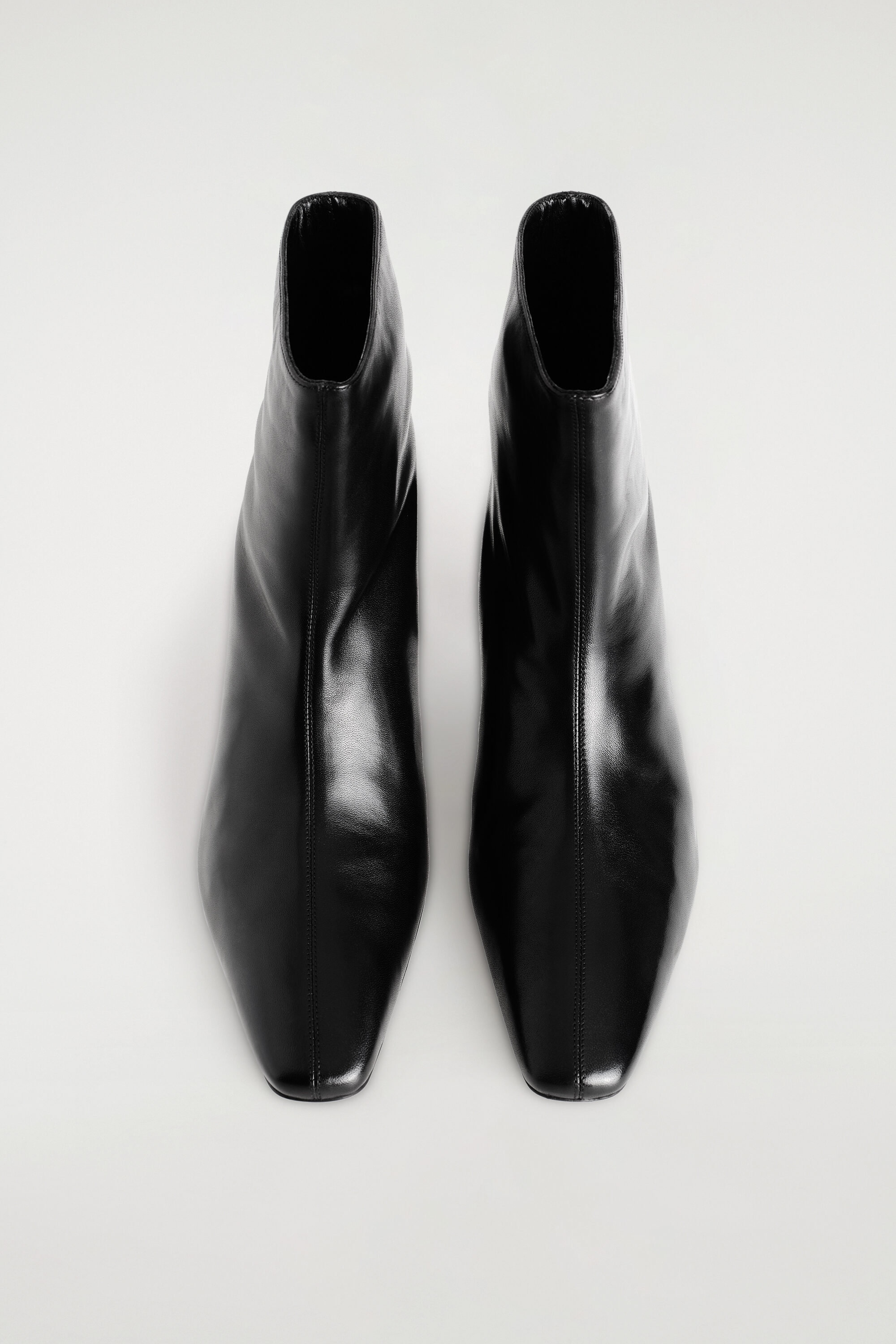 ANGULAR LEATHER HEELED ANKLE BOOTS - thumbnail 2