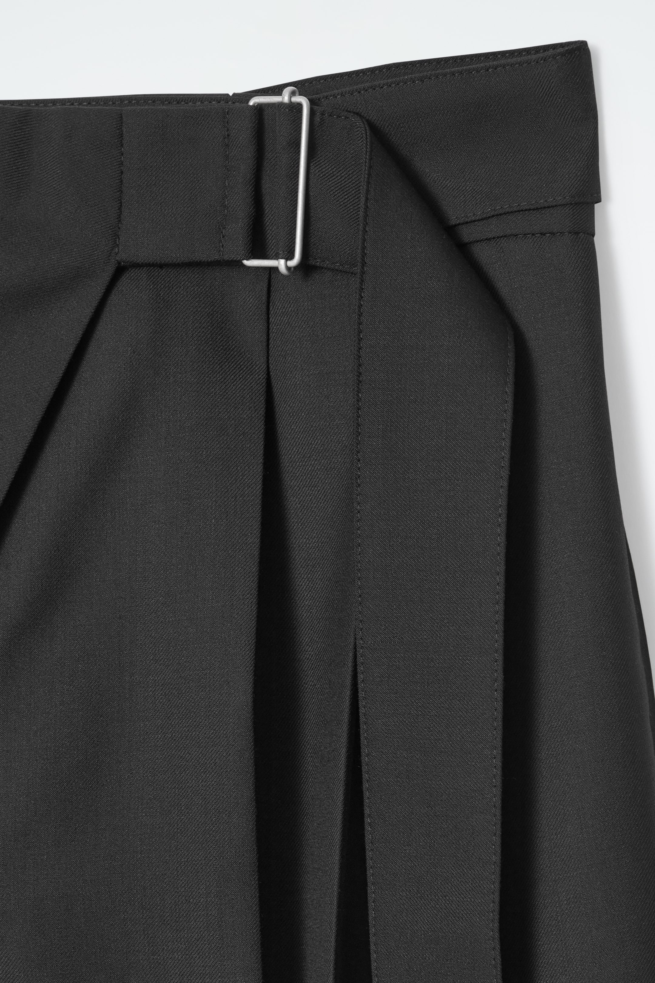 View larger image: RELAXED BELTED WRAP-FRONT WOOL TROUSERS - BLACK - Ladies | H&M GB 2