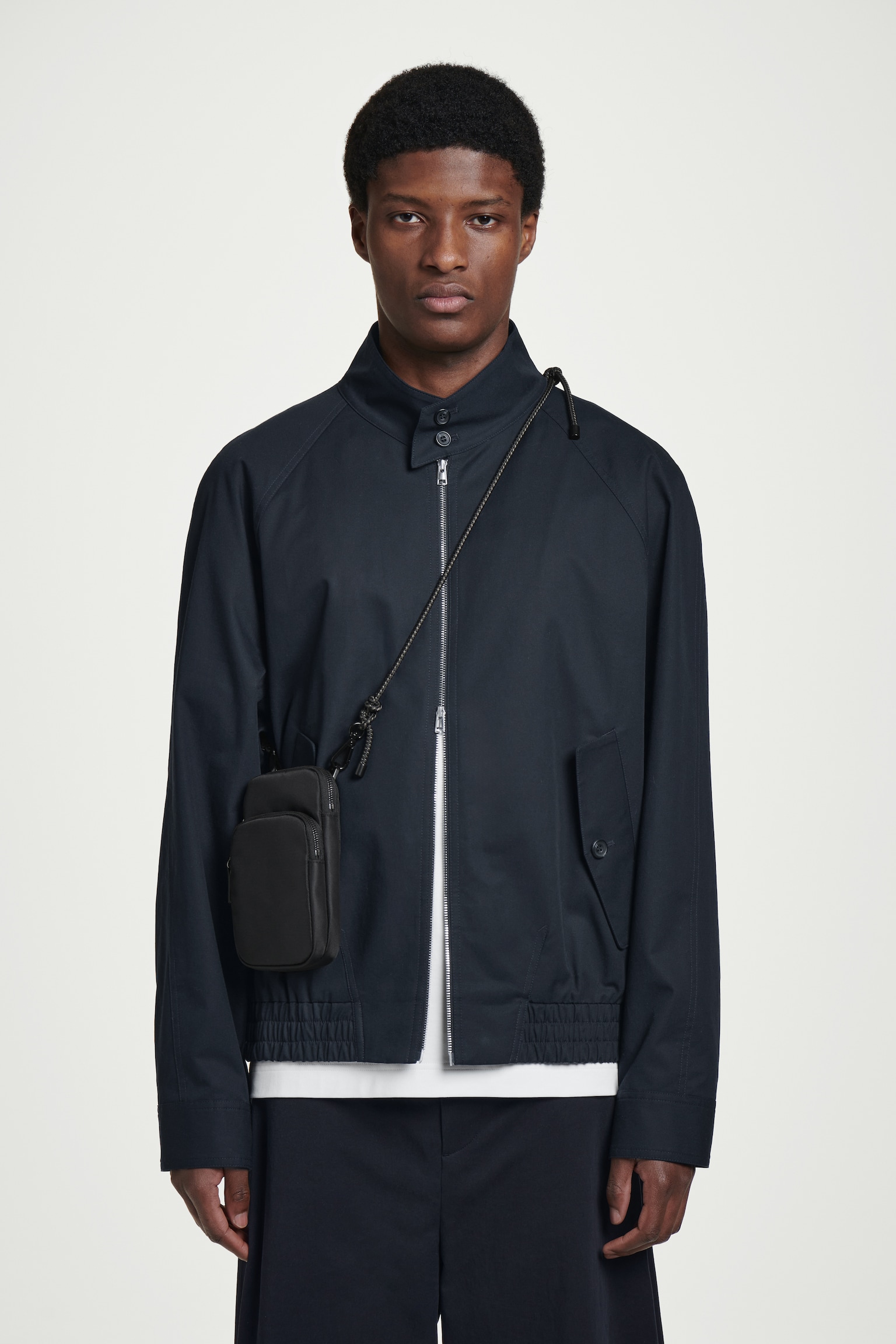 BORSELLO PER TELEFONO IN NYLON - NERO