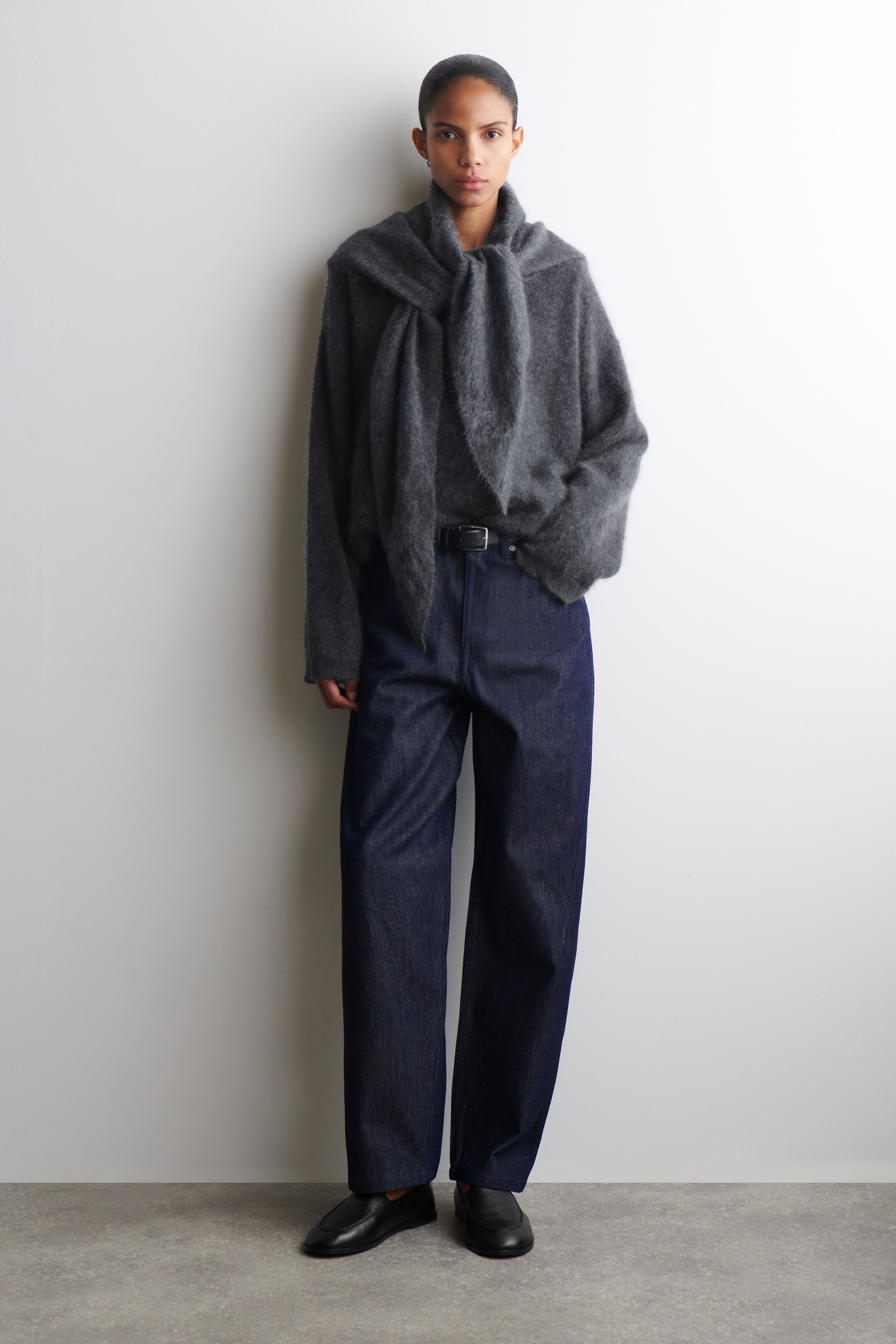 Ver imagen más grande: MOCASINES DE PIEL CLÁSICOS - NEGRO - MUJER | H&M ES 1