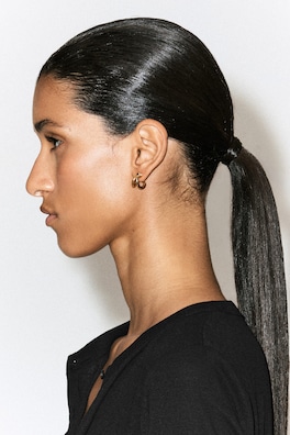 MISMATCHED KNOTTED EARRINGS — GOLD 3