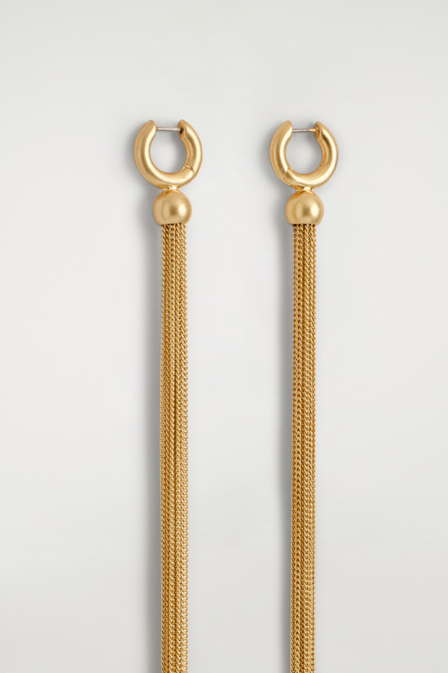 ELONGATED TASSELLED EARRINGS - GOLD - 4