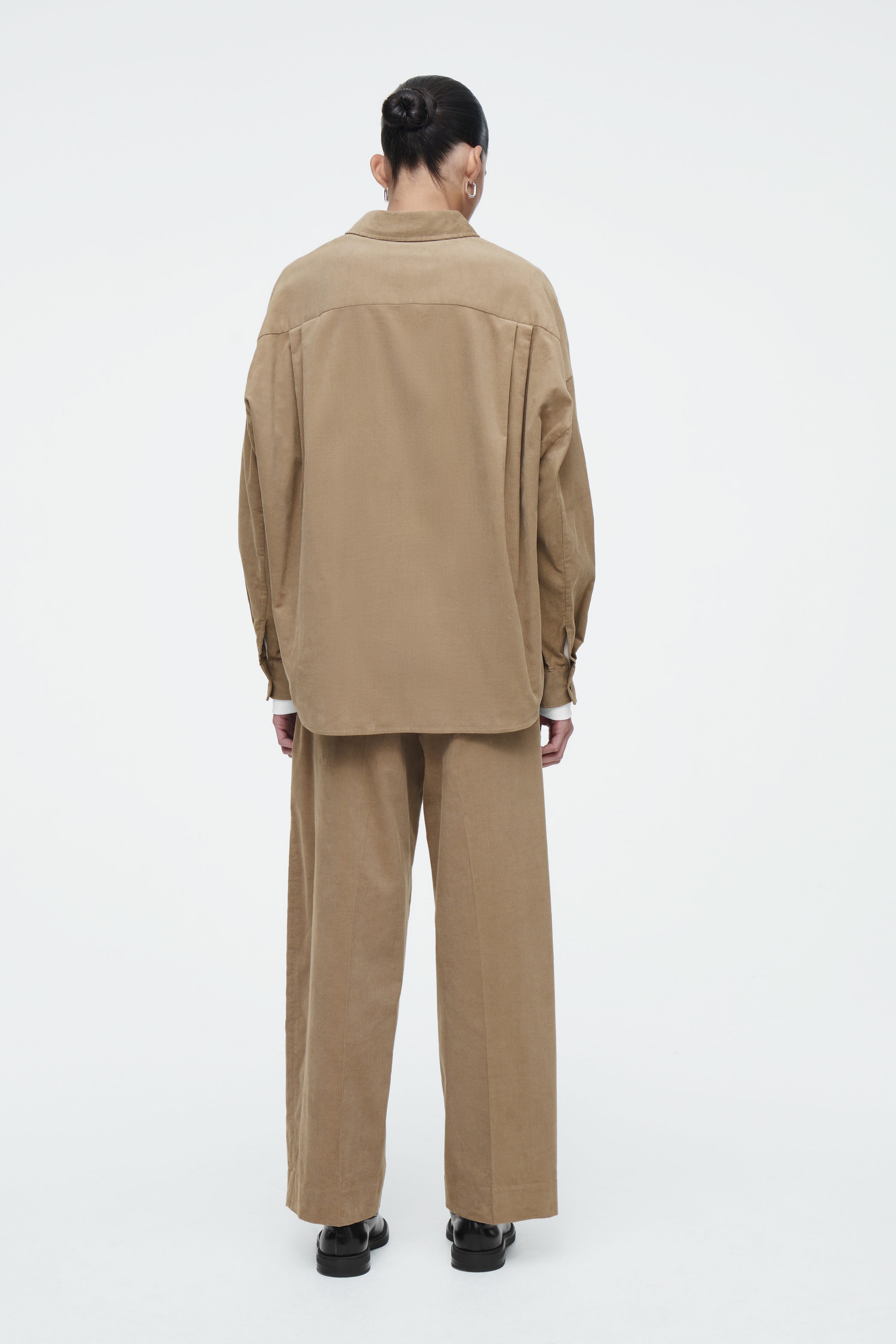 RELAXED CORDUROY HALF-PLACKET SHIRT