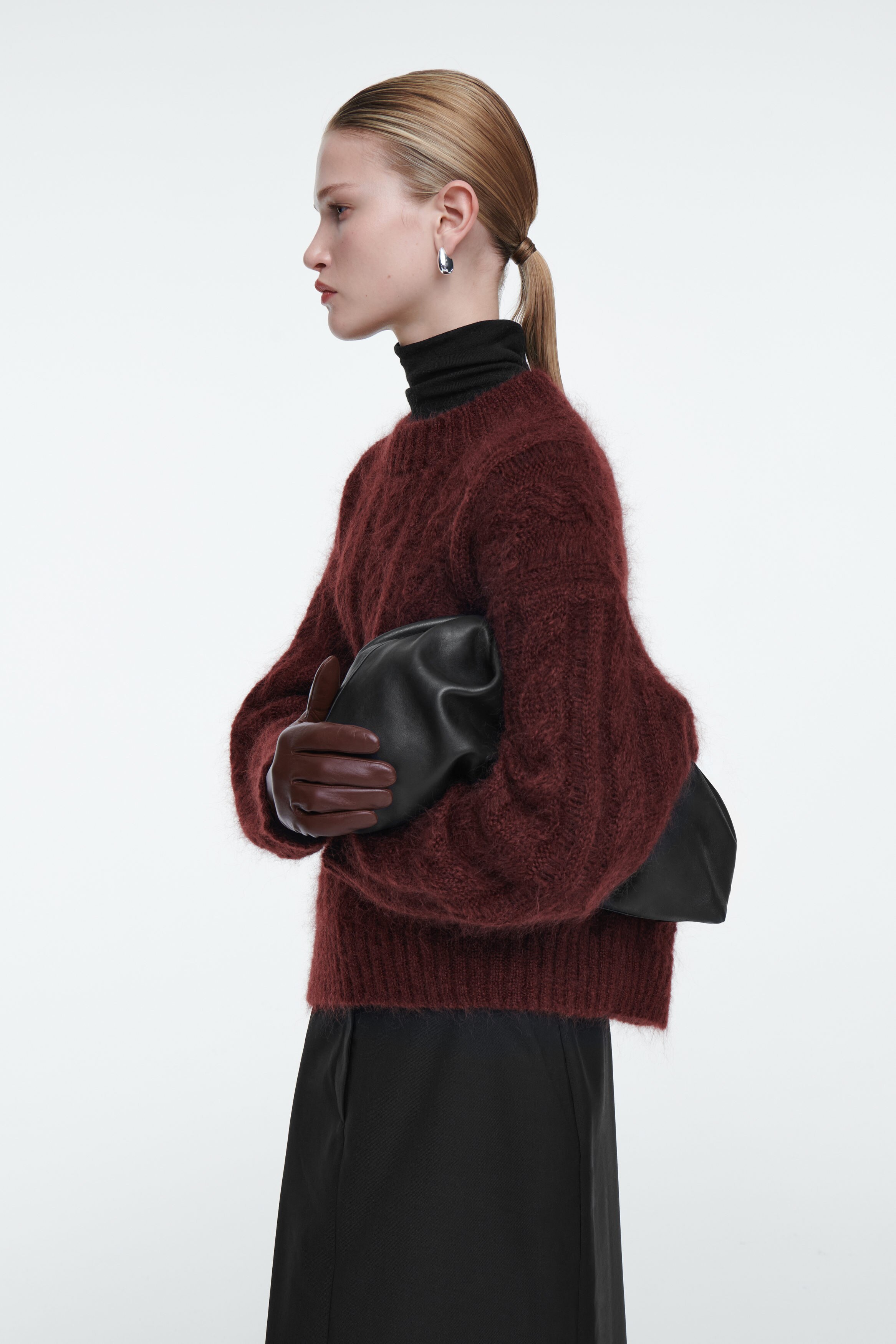 小物 AURALEE cashmere knit leather gloves LIGHT CASHMERE KNIT P/O - AURALEE Official Website