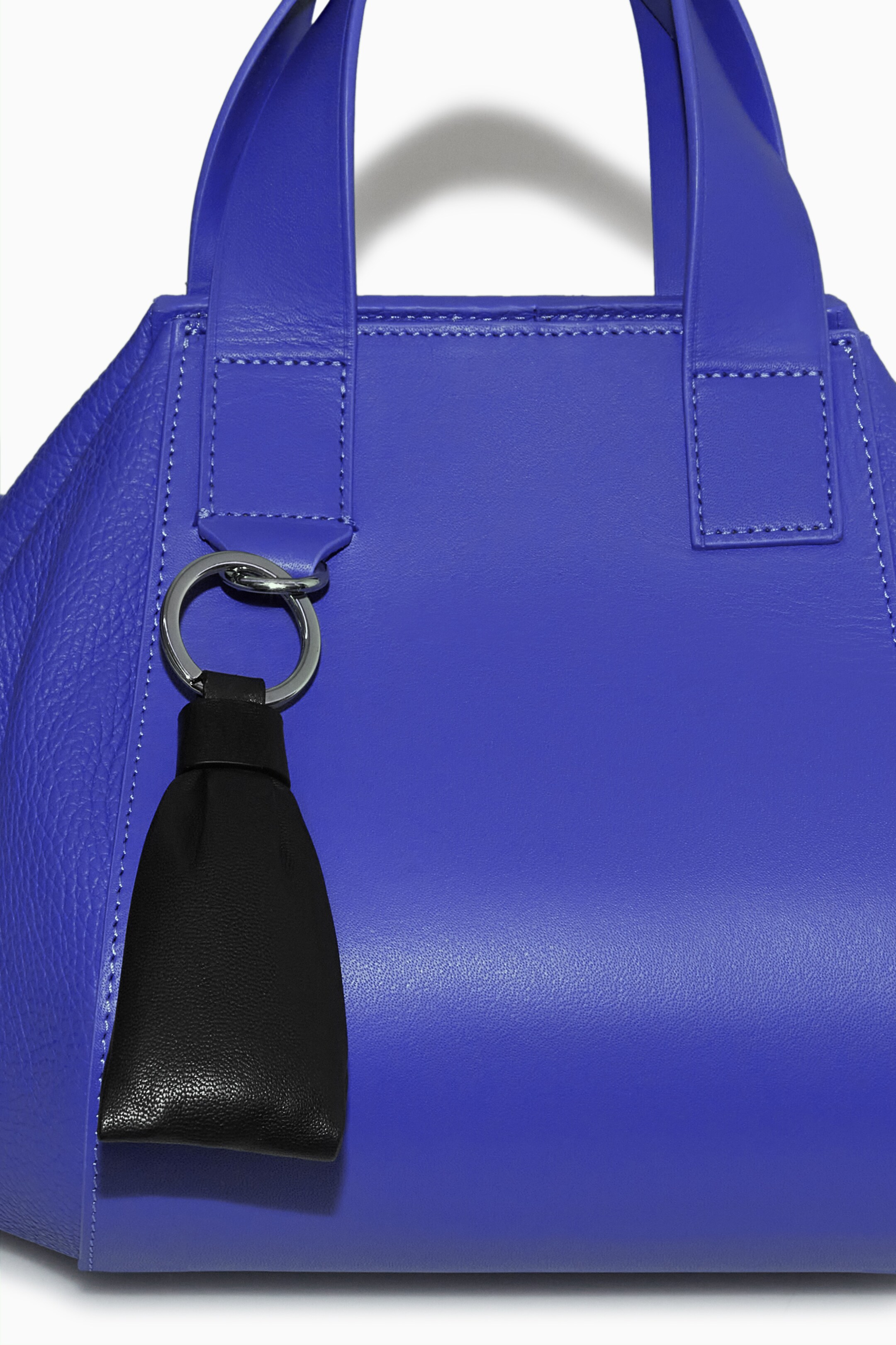 Visa större bild: NYCKELRING I LÄDER - SVART - DAM | H&M SE 2