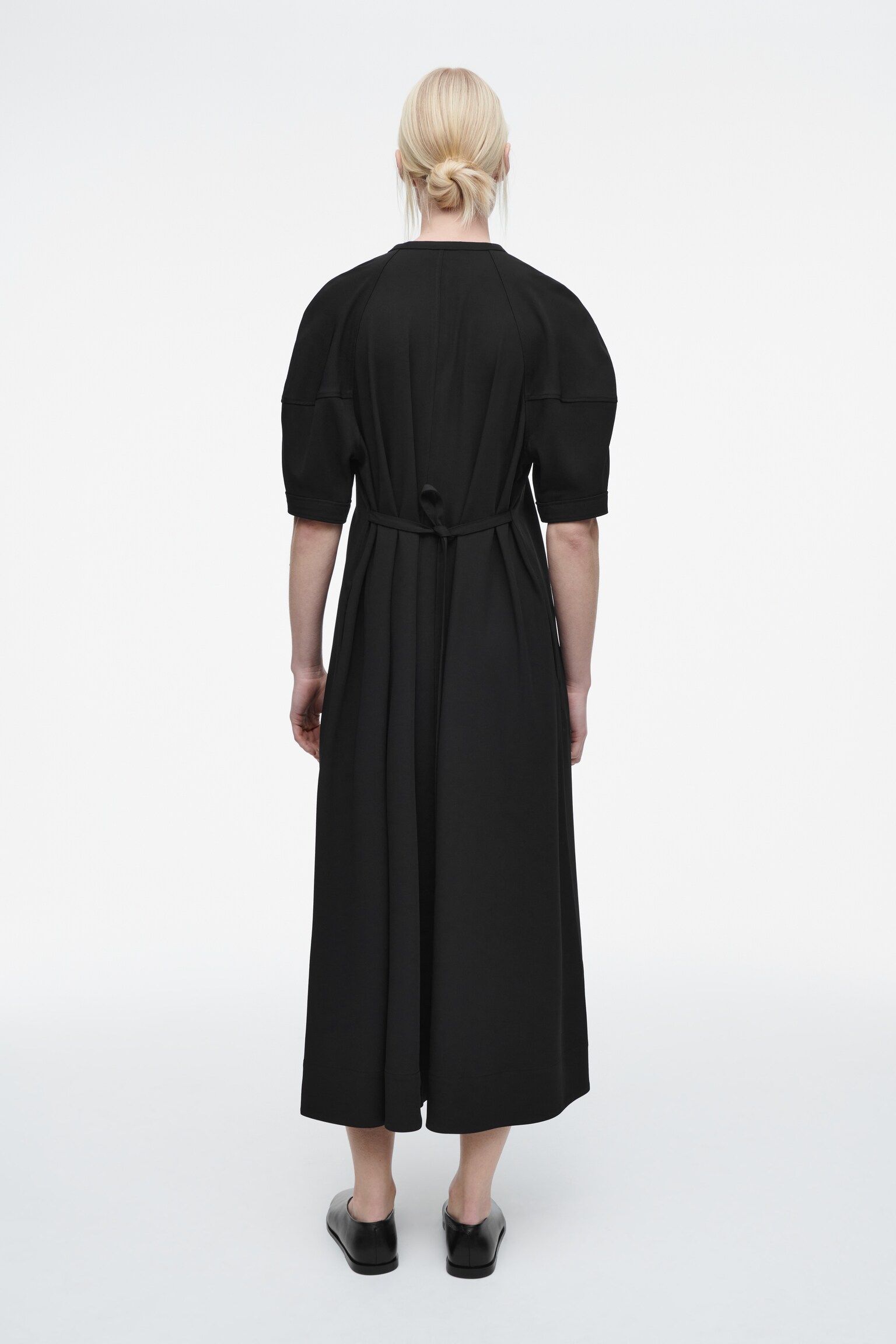 ROBE LONGUE À ENCOLURE NOUÉE - NOIR - 4